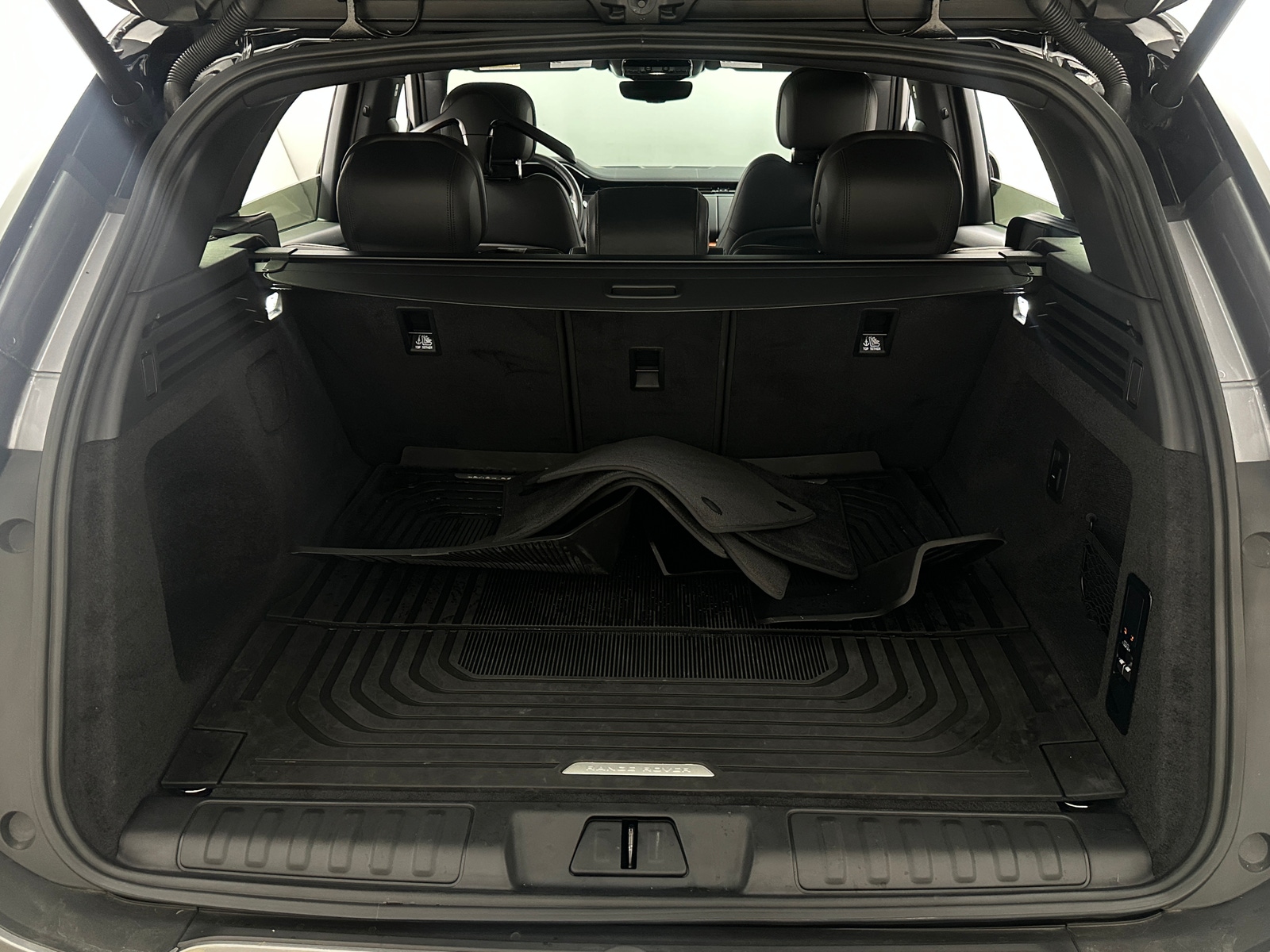 Thumbnail: 2024 Land Rover Range Rover Sport - 6
