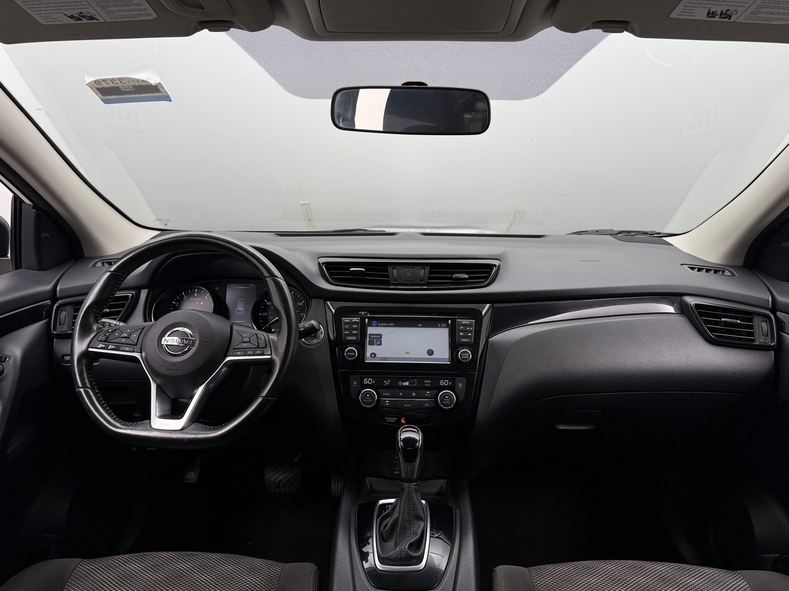 Thumbnail: 2017 Nissan Rogue Sport - 3