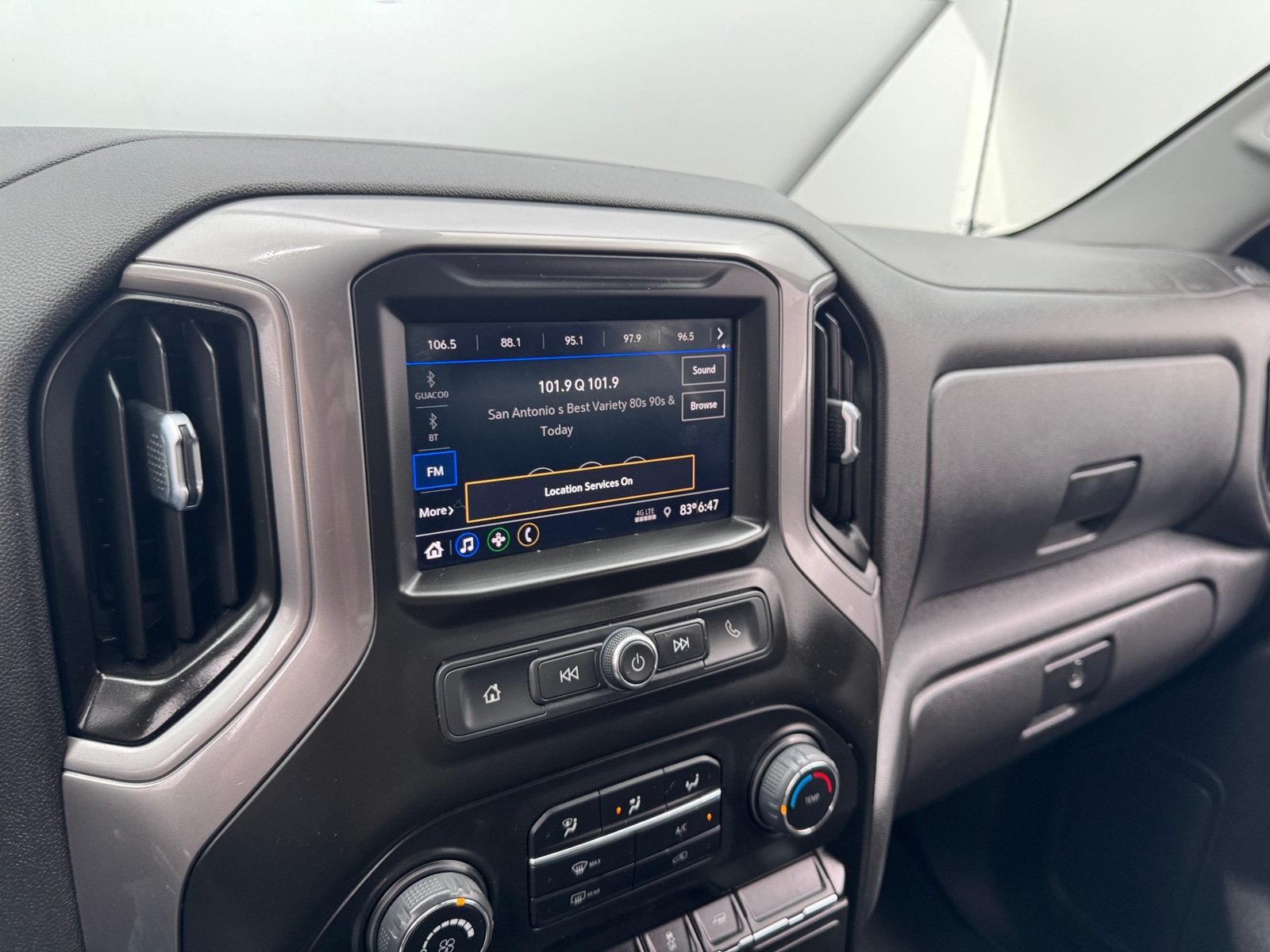 Thumbnail: 2022 Chevrolet Silverado 1500 - 4