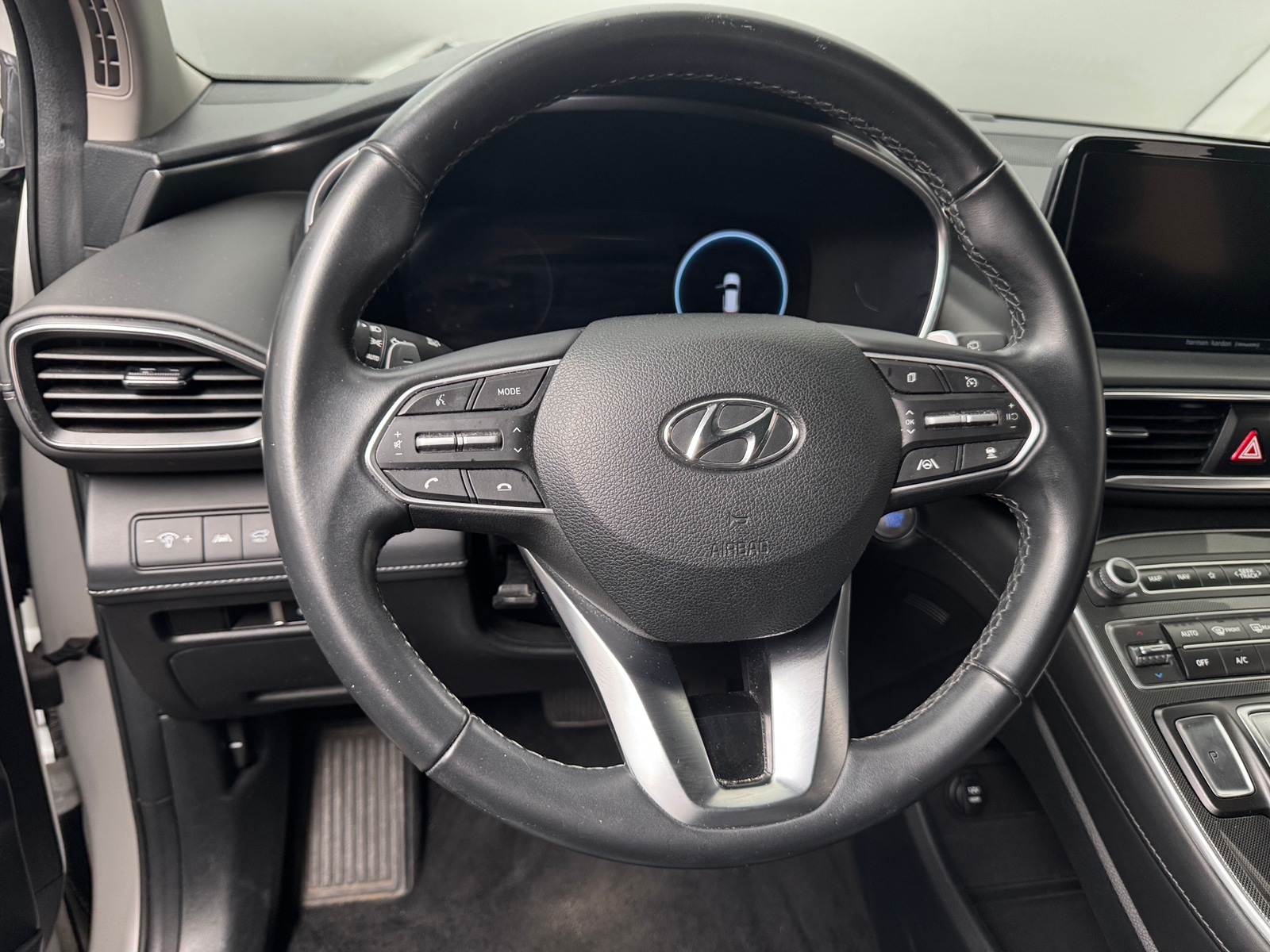 Thumbnail: 2023 Hyundai Santa Fe - 4
