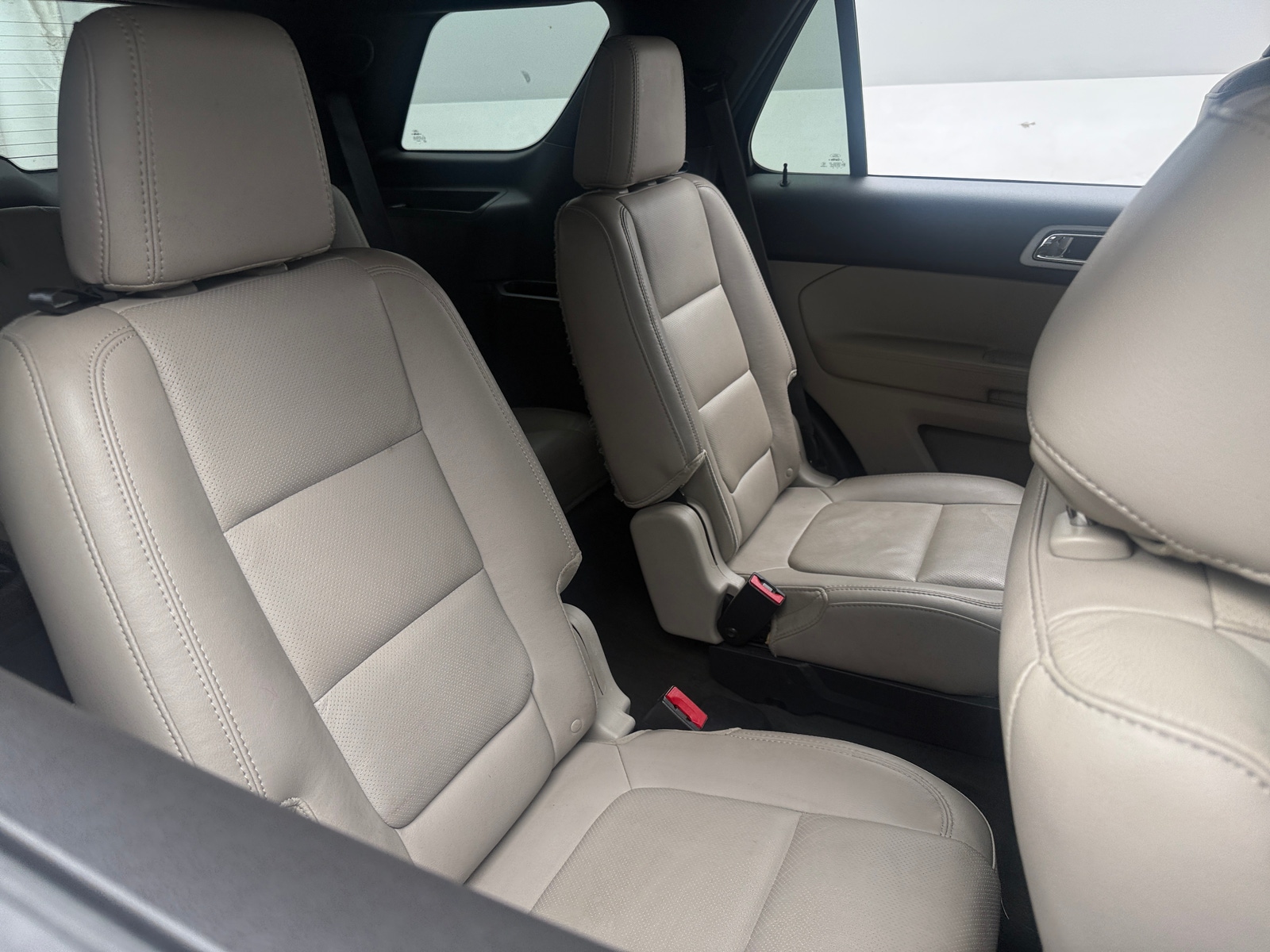 Thumbnail: 2015 Ford Explorer - 5