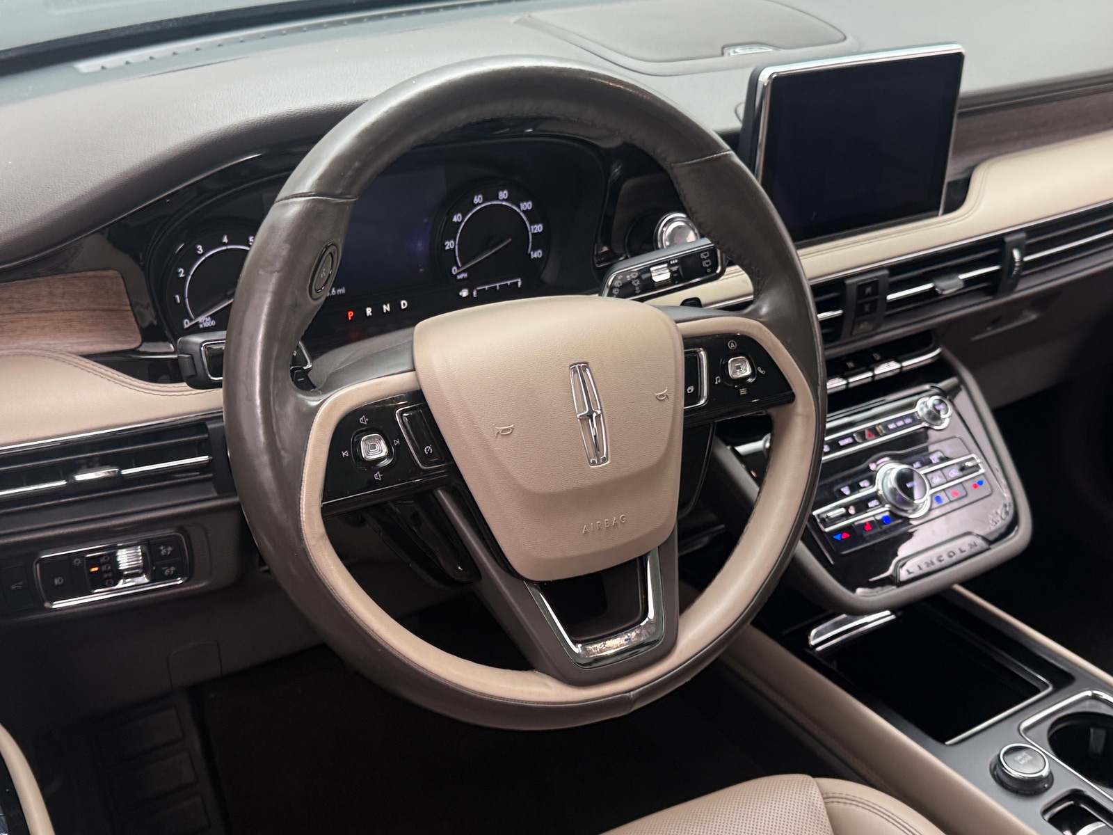 Thumbnail: 2020 Lincoln Corsair - 4