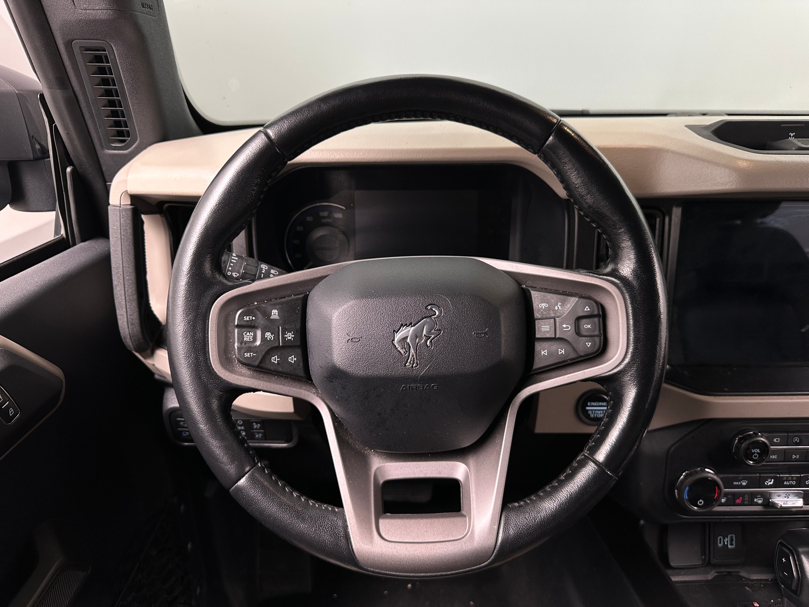 Thumbnail: 2021 Ford Bronco - 4
