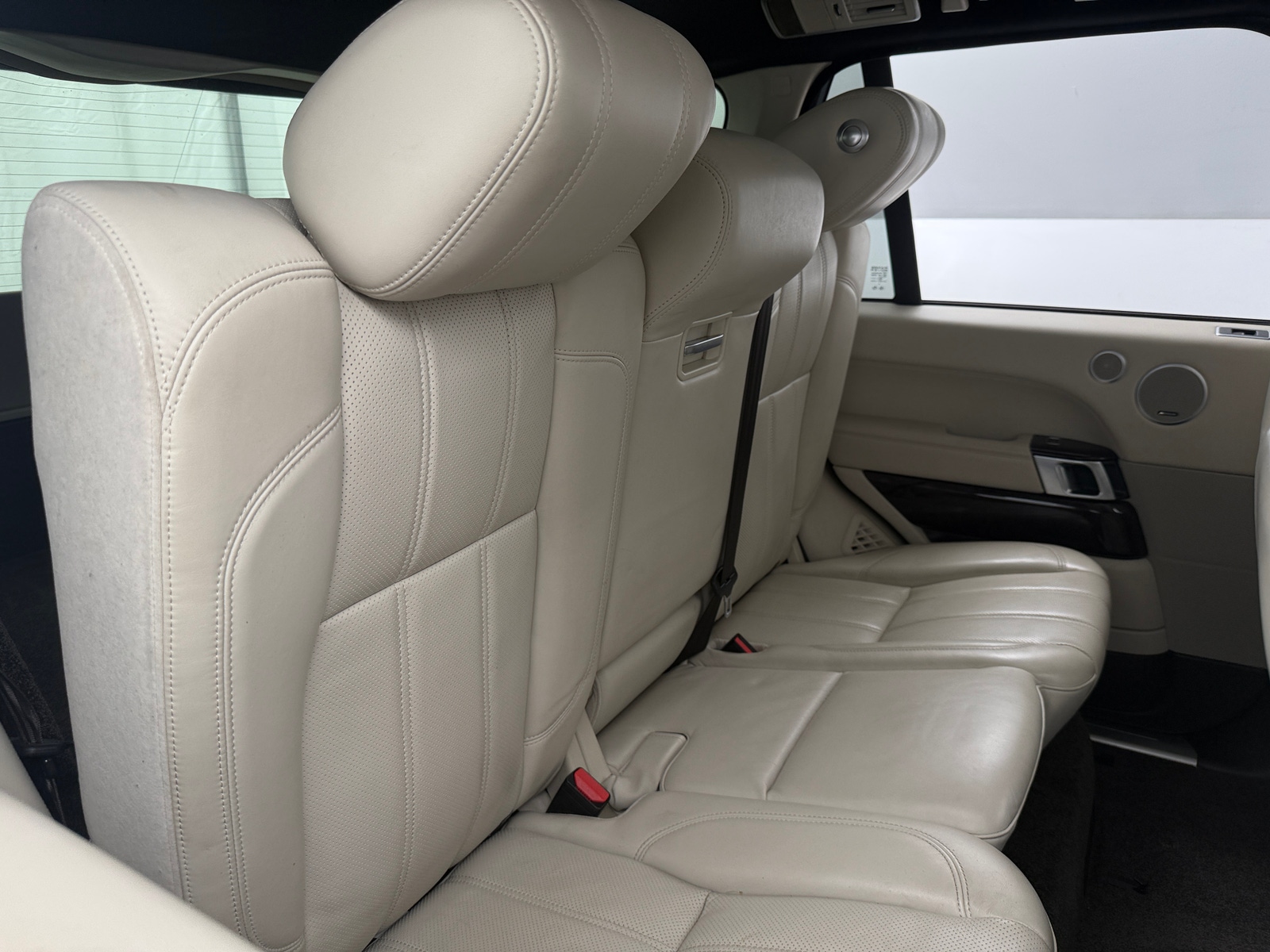 Thumbnail: 2016 Land Rover Range Rover - 6
