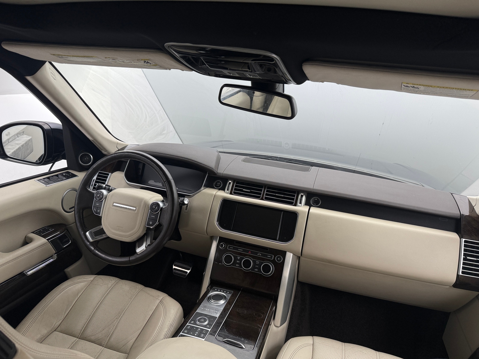 Thumbnail: 2016 Land Rover Range Rover - 3
