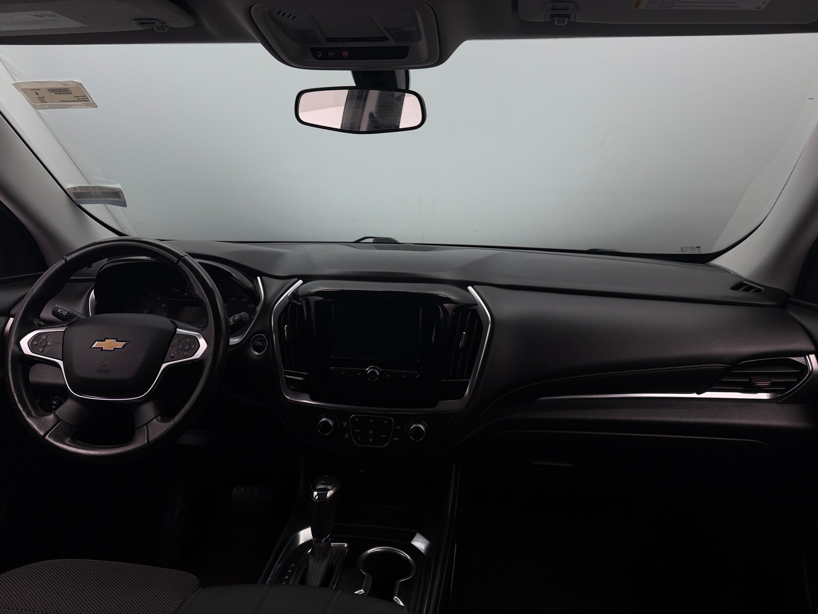 Thumbnail: 2018 Chevrolet Traverse - 3
