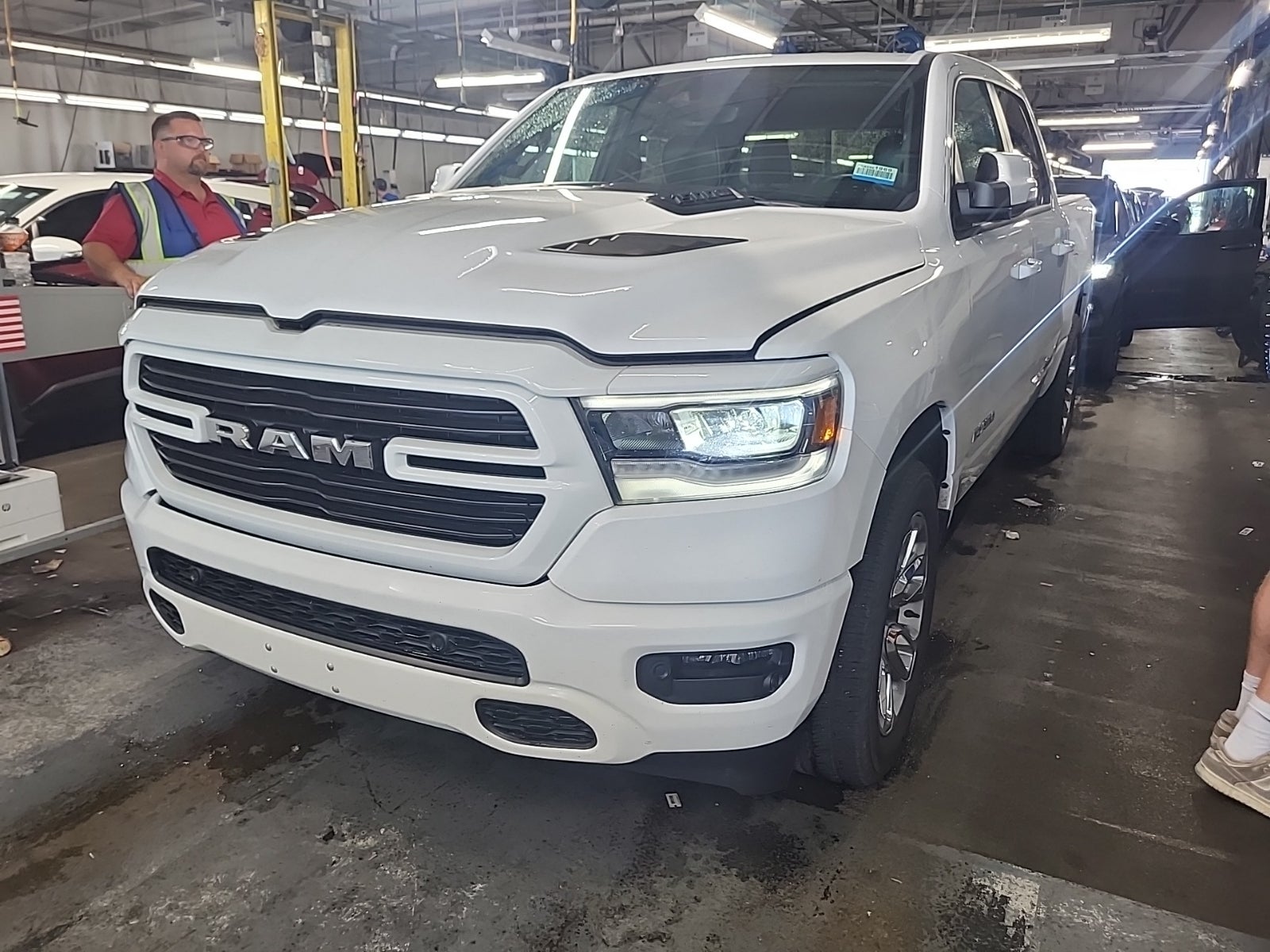 2023 Ram 1500 Laramie 4x4 Crew Cab 5'7" Box