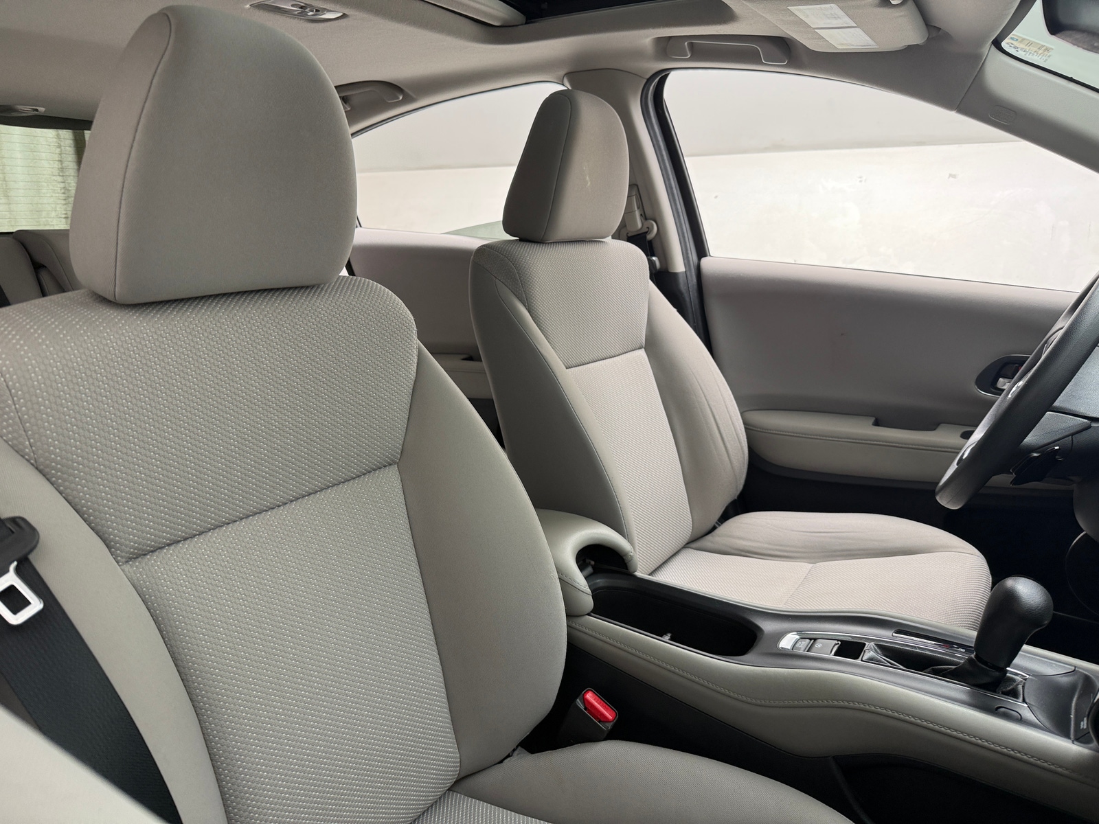 Thumbnail: 2016 Honda HR-V - 2