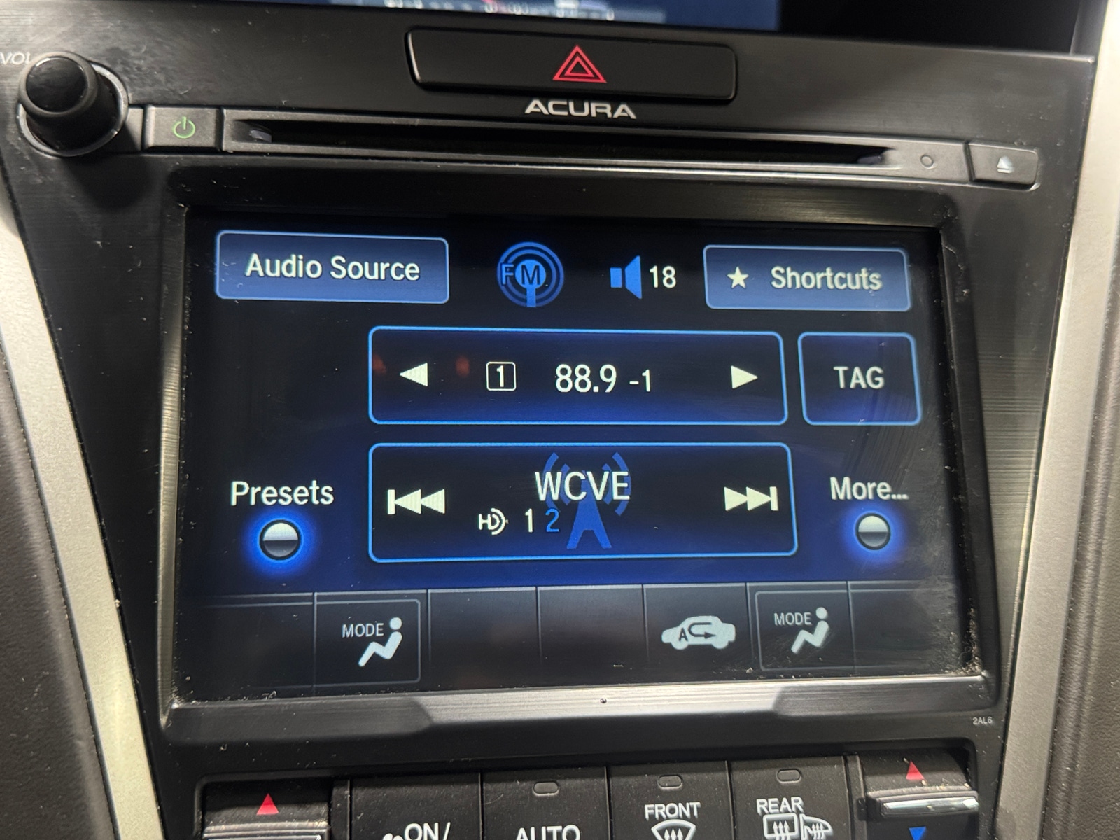 Thumbnail: 2014 Acura RLX - 3