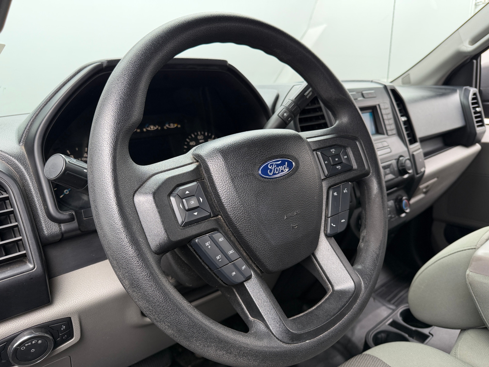 Thumbnail: 2017 Ford Econoline - 5