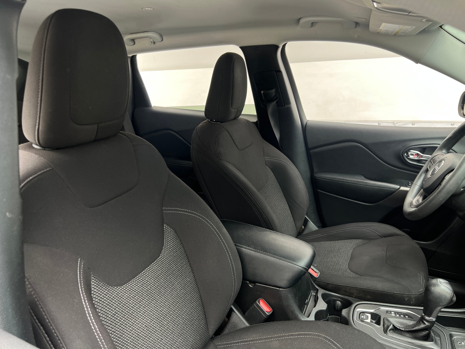 Thumbnail: 2020 Jeep Cherokee - 2