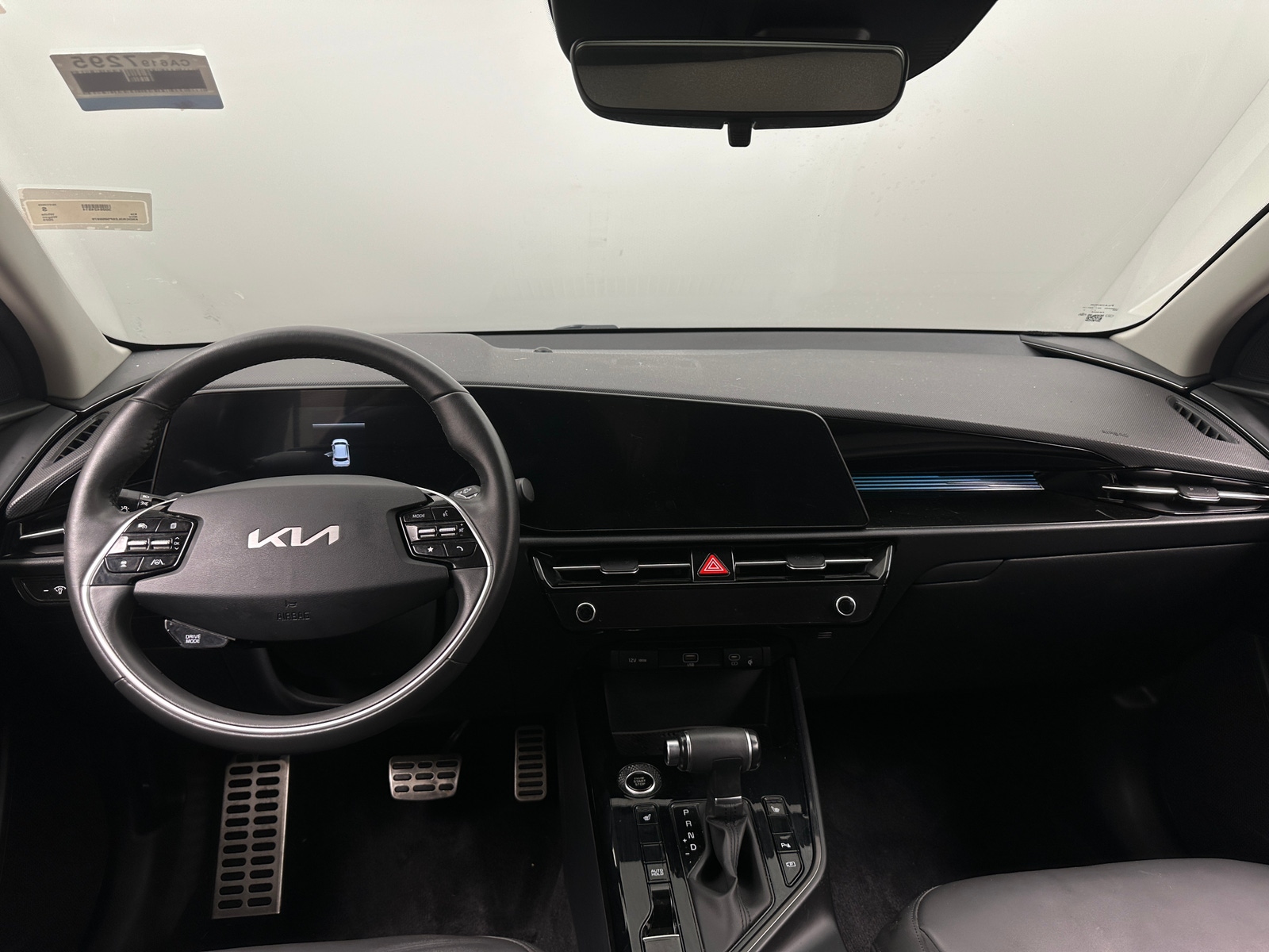 Thumbnail: 2023 Kia Niro - 2
