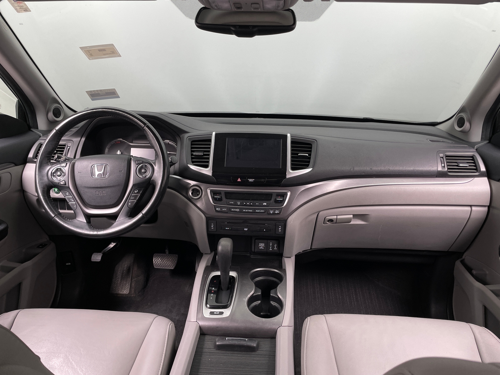 Thumbnail: 2018 Honda Pilot - 3