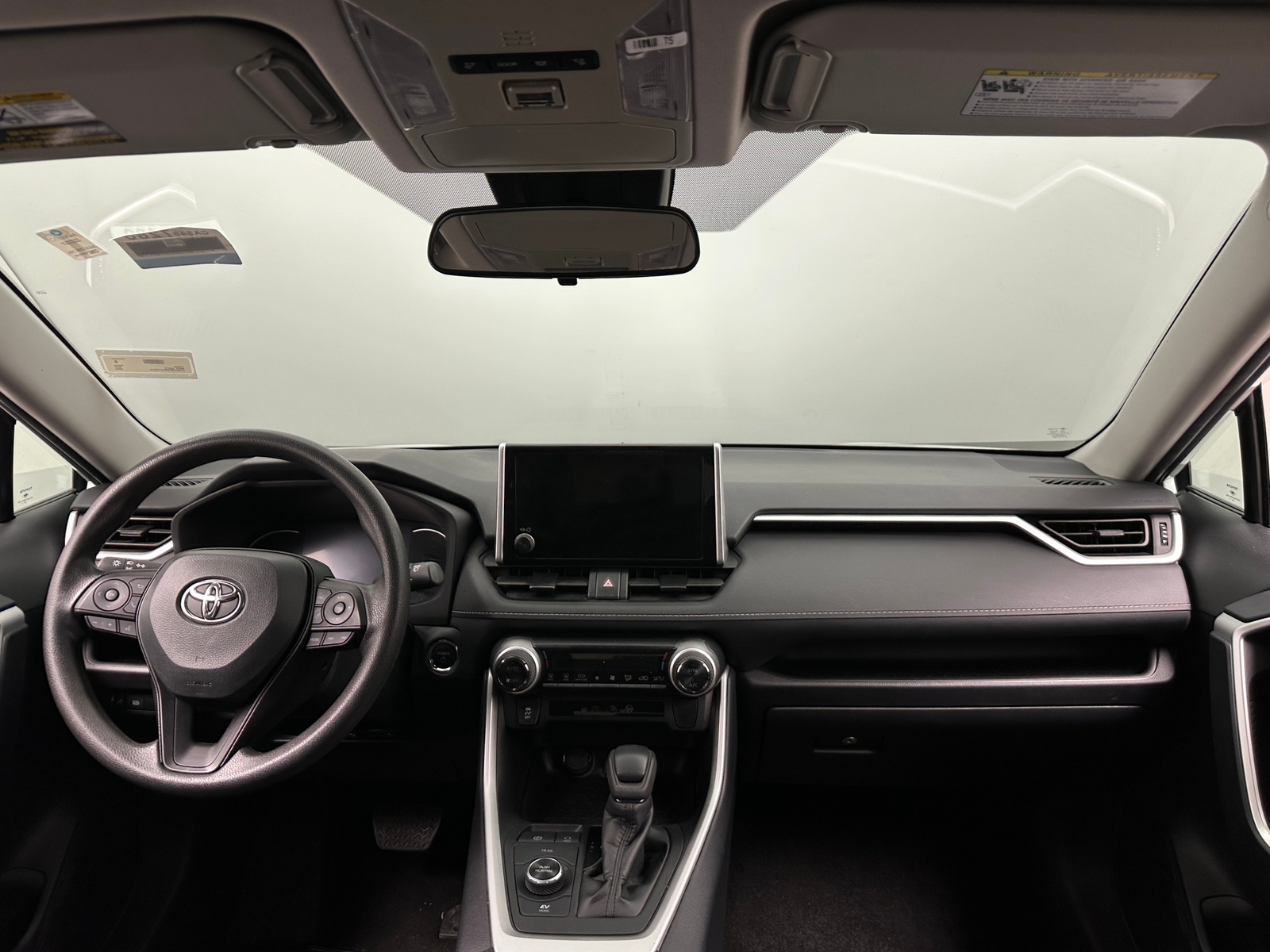 Thumbnail: 2025 Toyota RAV4 - 3