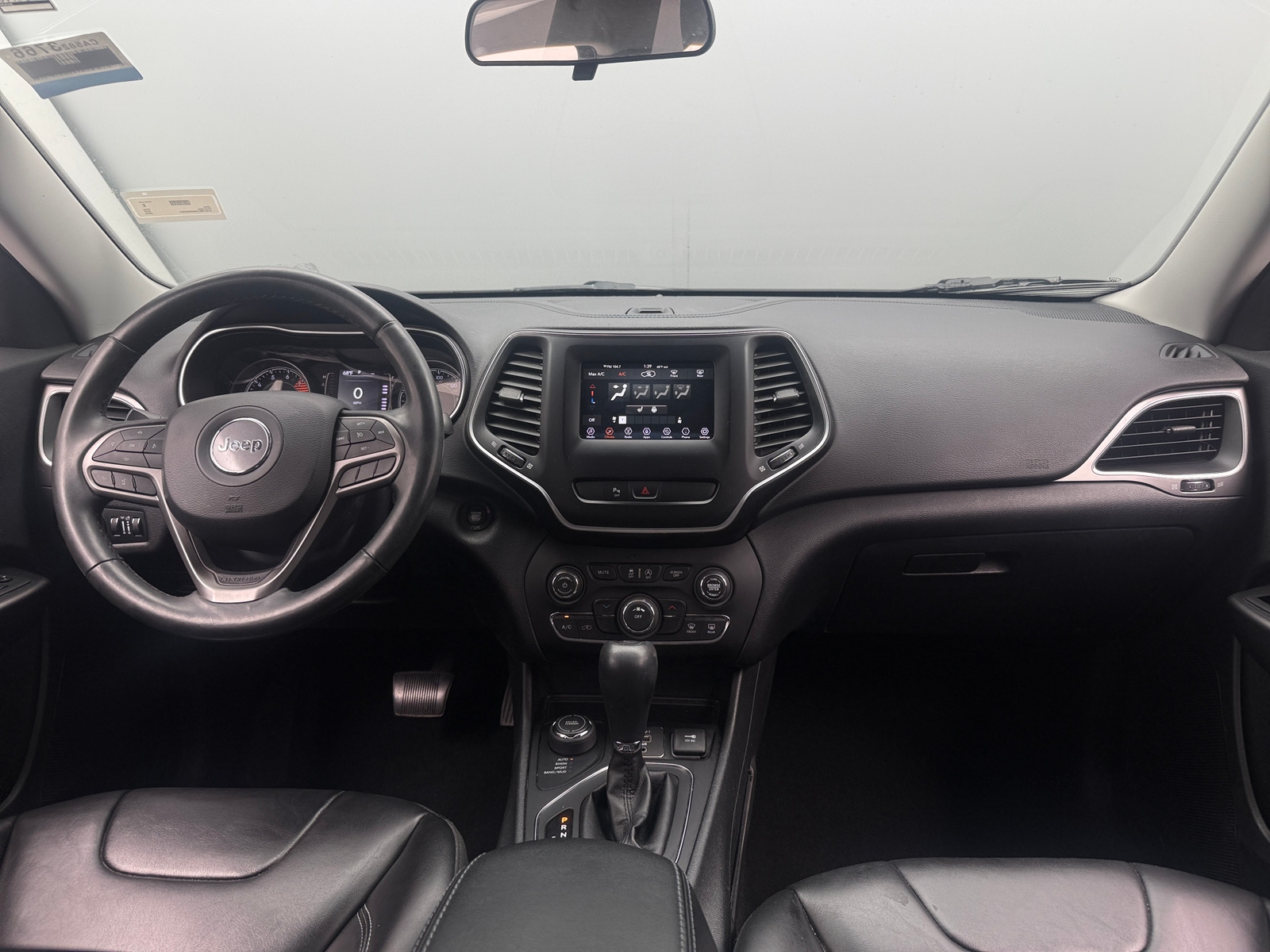 Thumbnail: 2019 Jeep Cherokee - 3