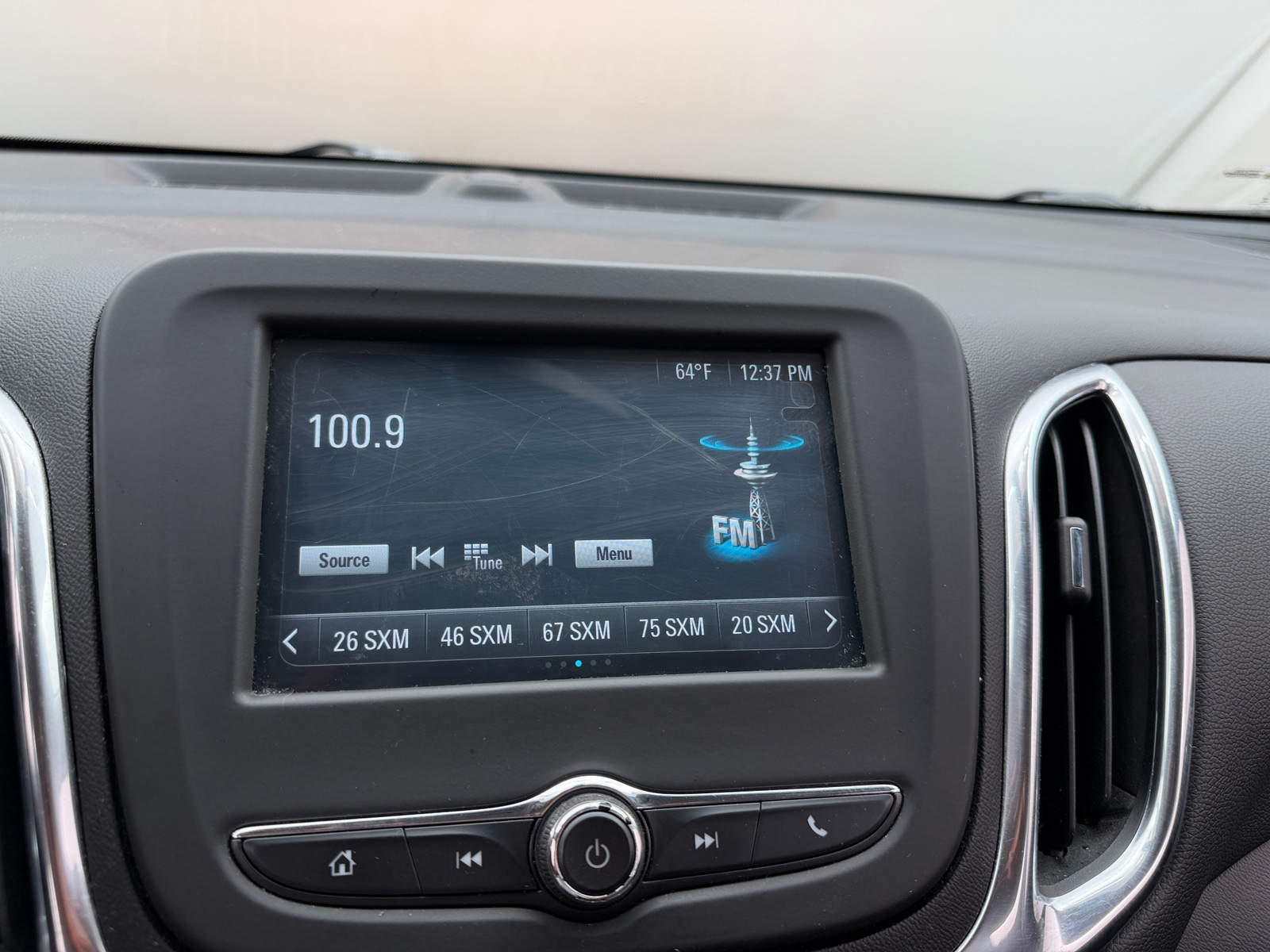 Thumbnail: 2018 Chevrolet Equinox - 4