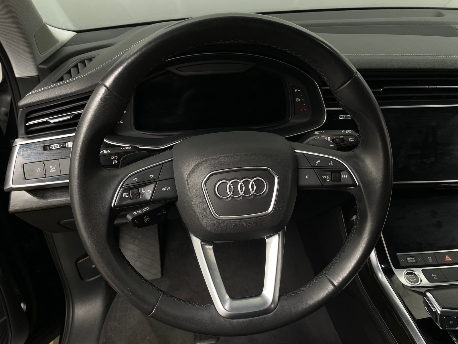 Thumbnail: 2023 Audi Q7 - 4