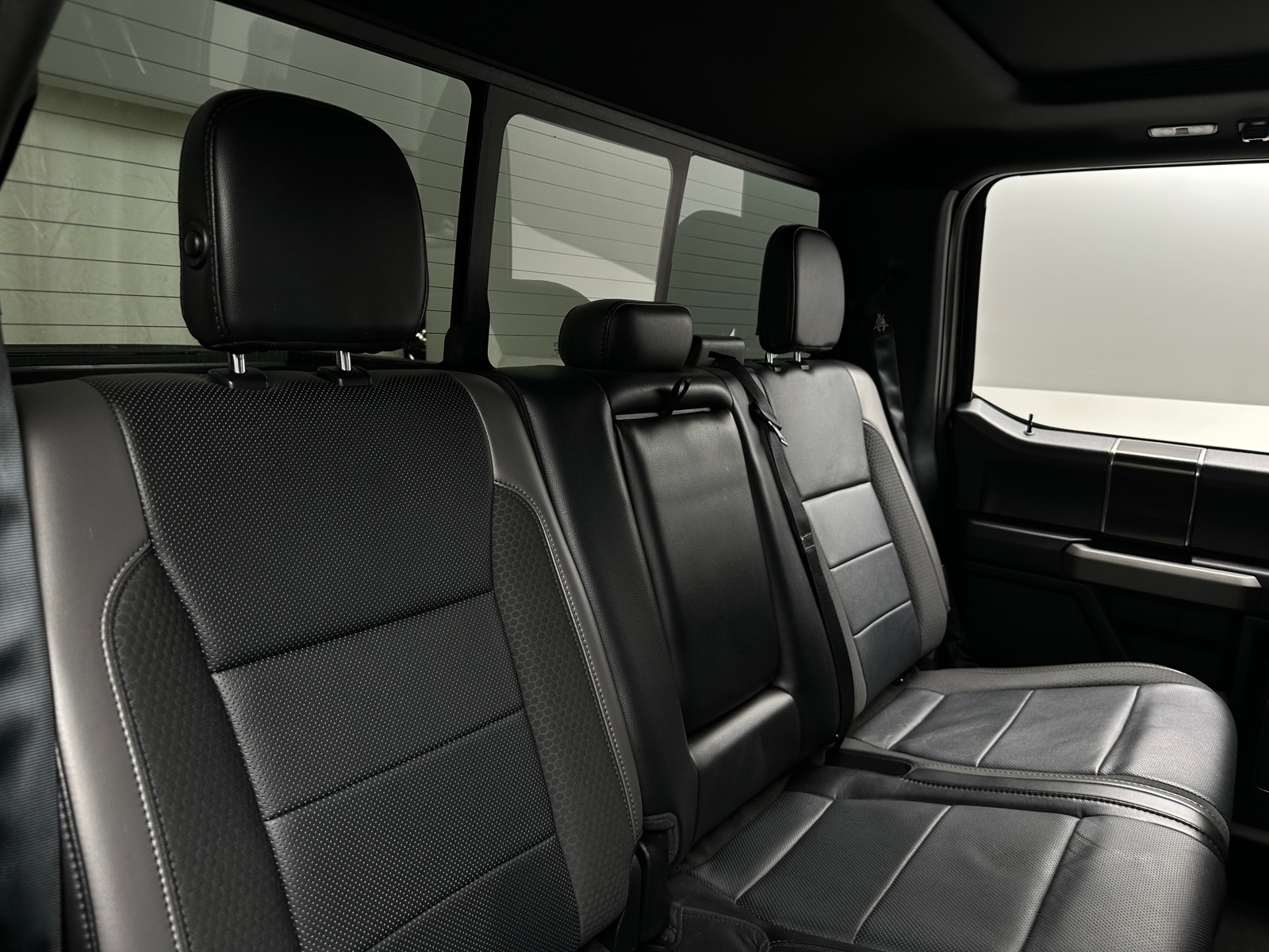 Thumbnail: 2019 Ford Econoline - 5