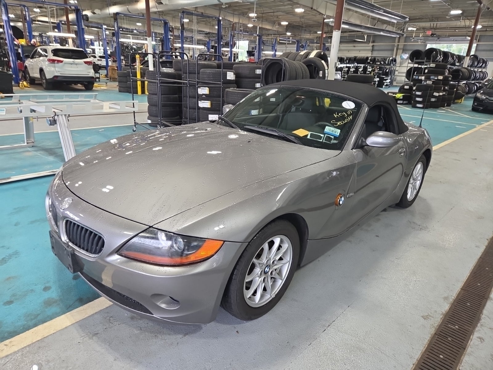 2004 BMW Z4 2.5i