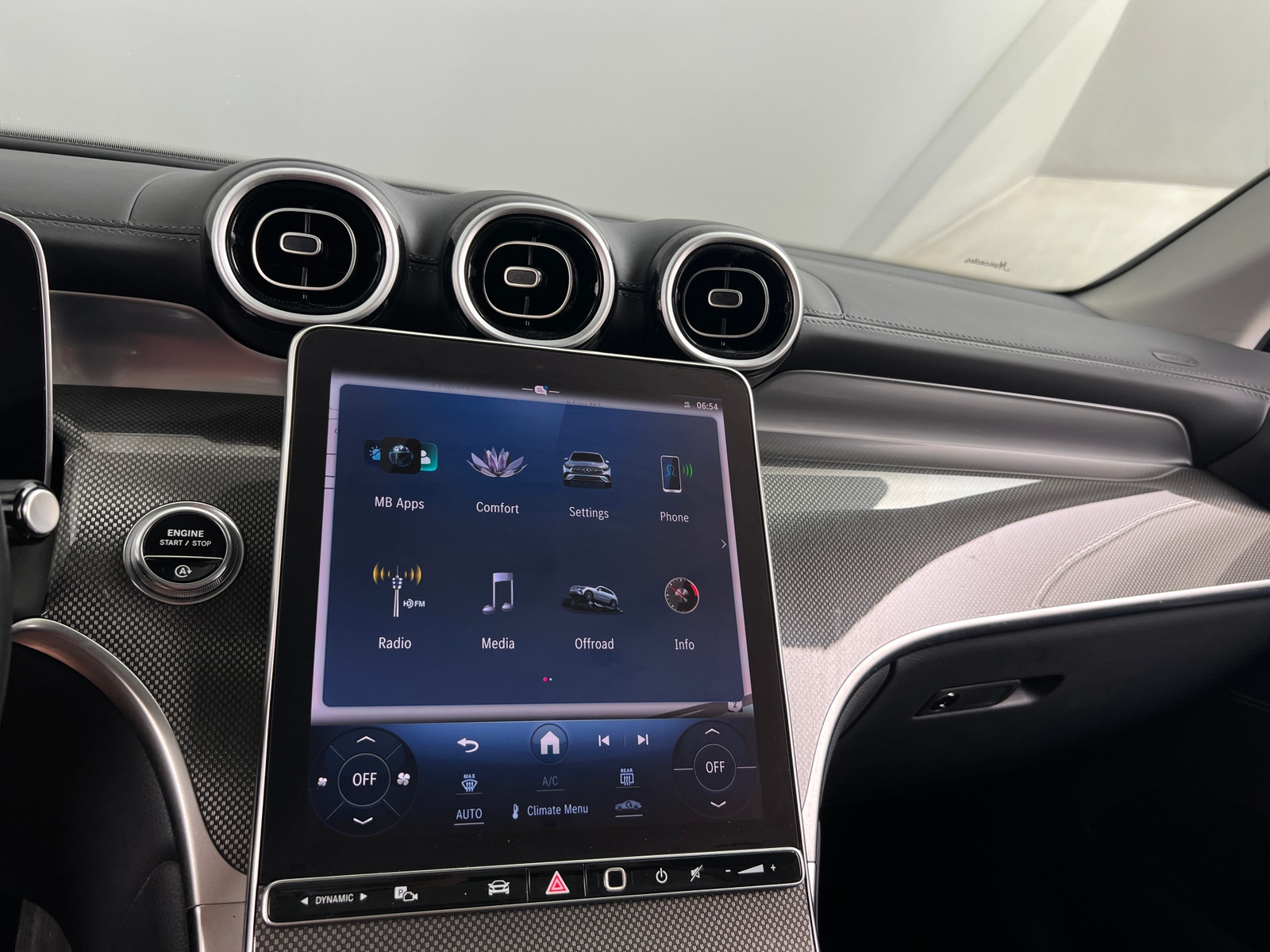 Thumbnail: 2024 Mercedes-Benz GLC - 3