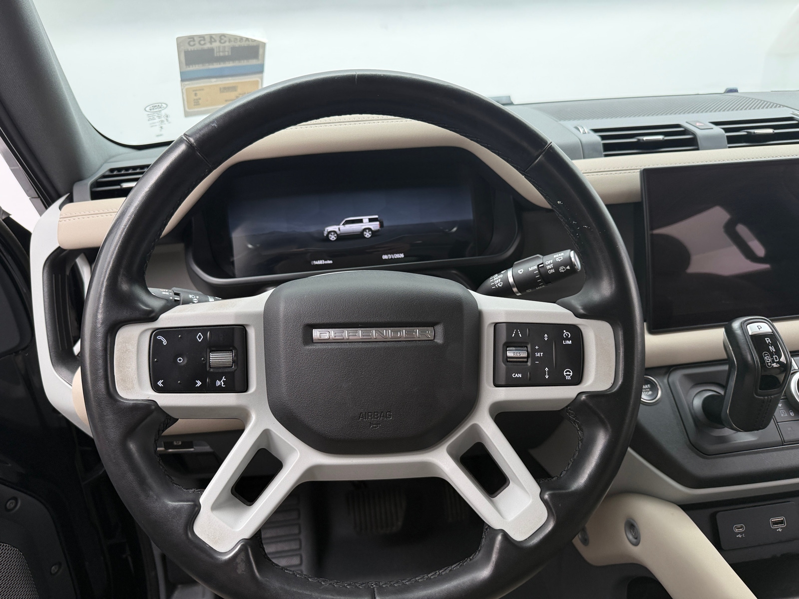 Thumbnail: 2024 Land Rover Defender - 4