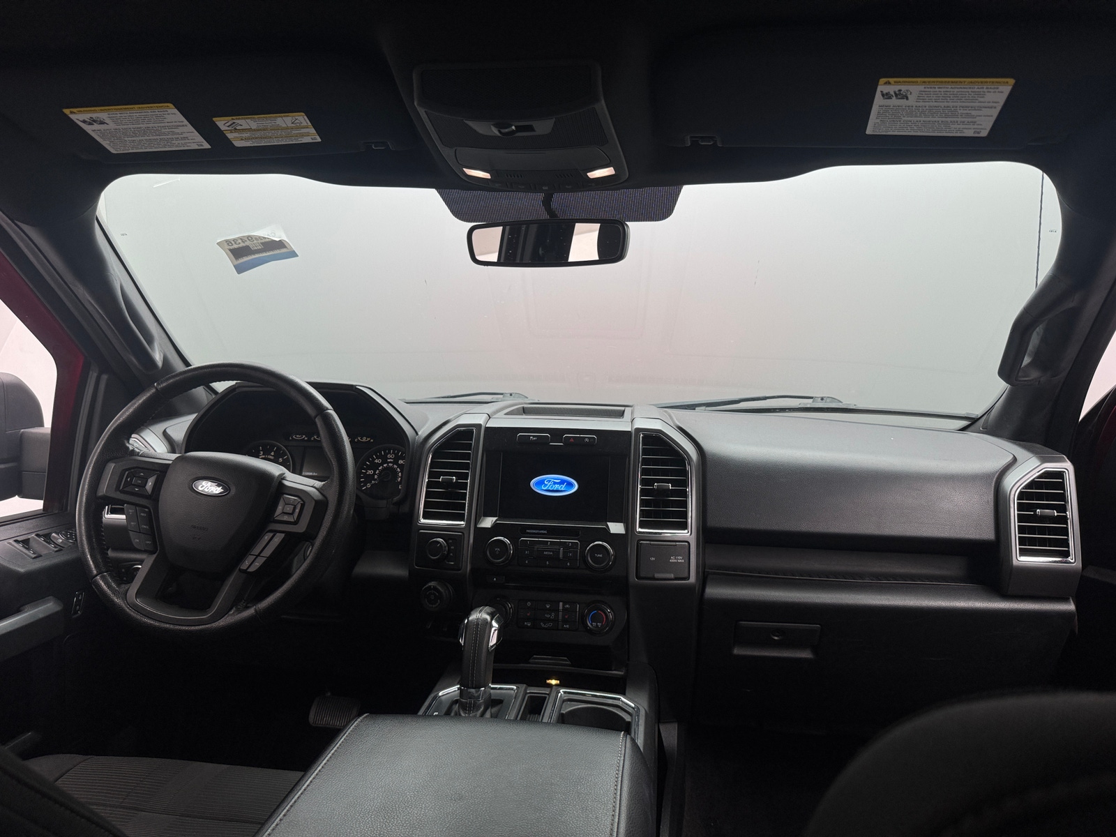 Thumbnail: 2016 Ford Econoline - 3