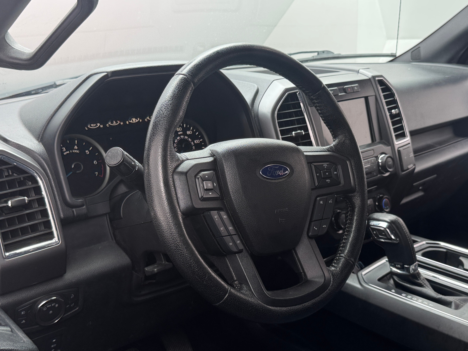 Thumbnail: 2016 Ford Econoline - 5