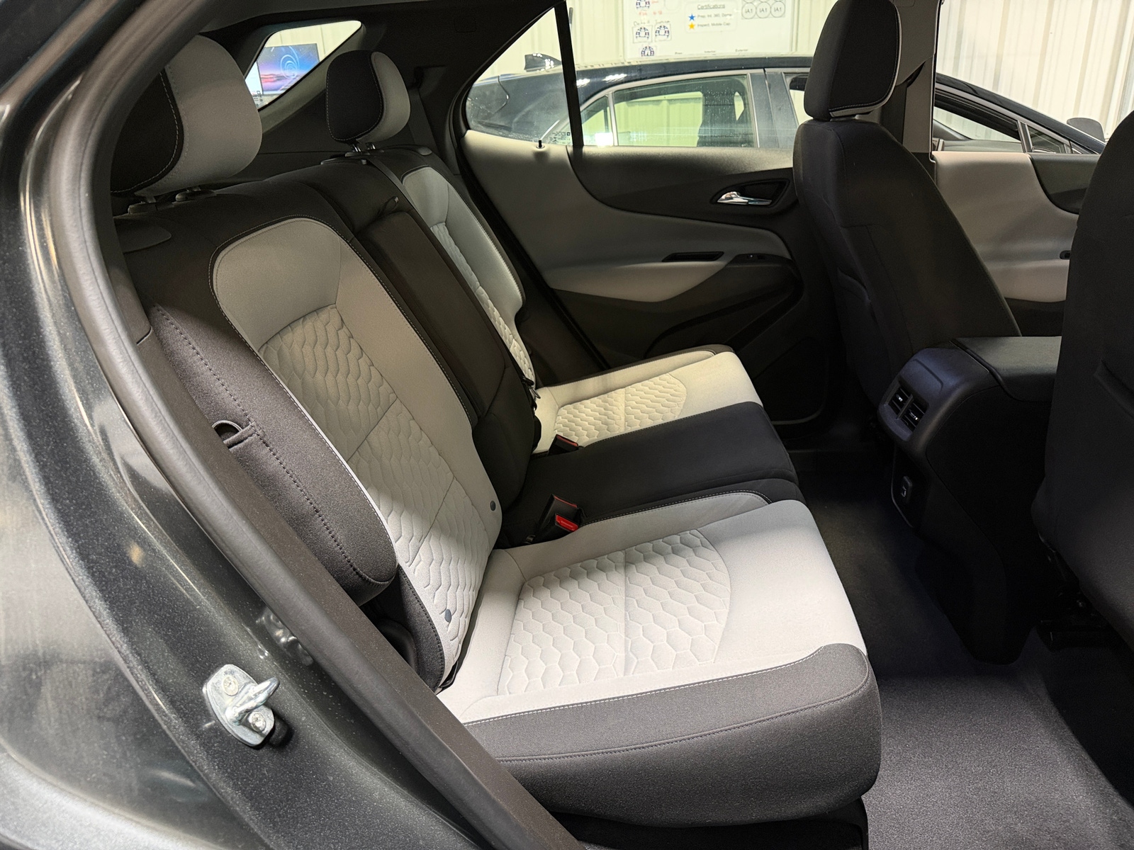 Thumbnail: 2021 Chevrolet Equinox - 6