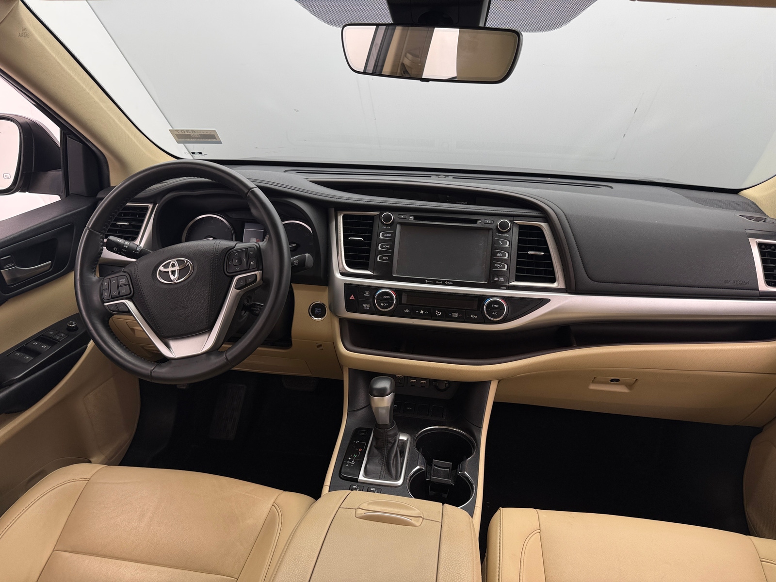 Thumbnail: 2019 Toyota Highlander - 2