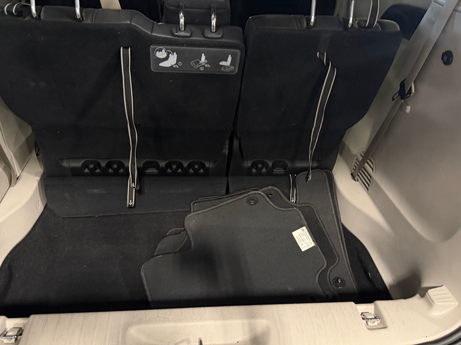 Thumbnail: 2020 Chrysler Pacifica - 6