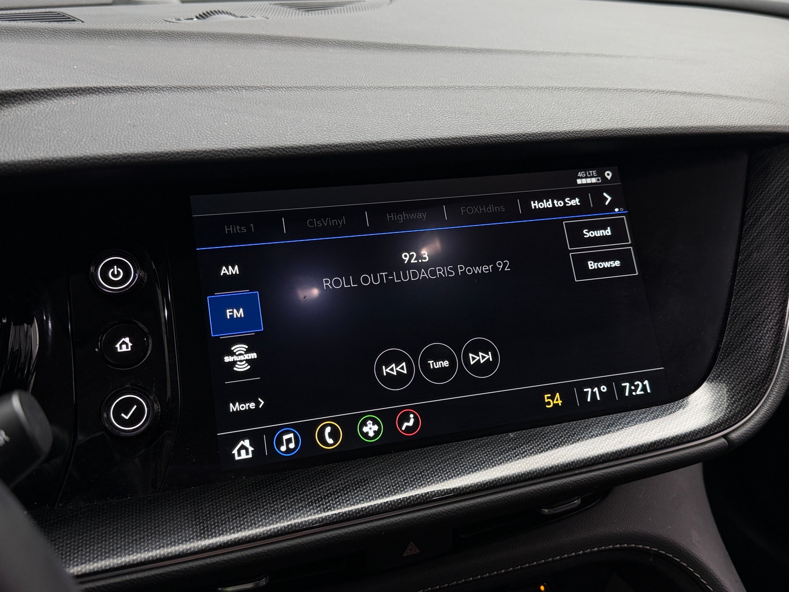 Thumbnail: 2023 Buick Envision - 3