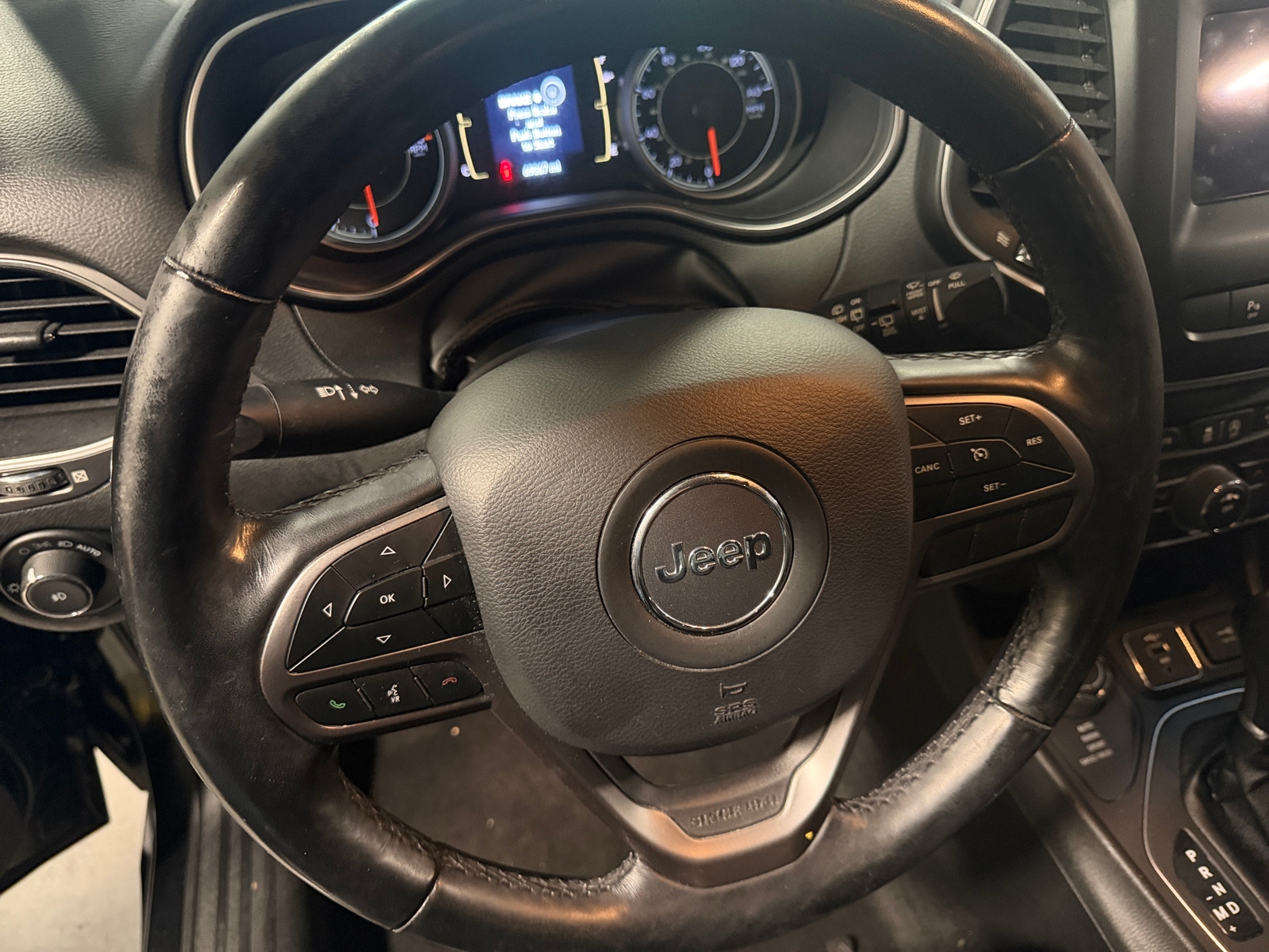 Thumbnail: 2021 Jeep Cherokee - 4