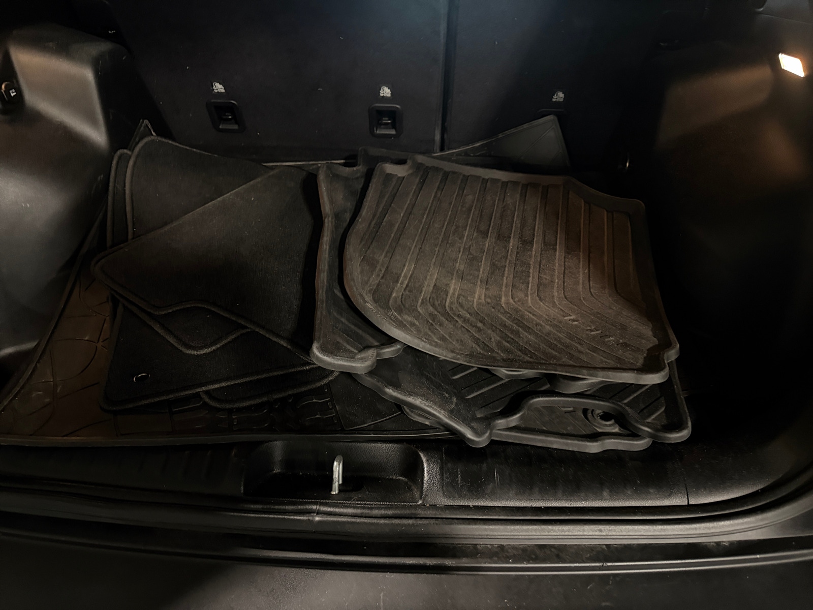 Thumbnail: 2021 Jeep Cherokee - 6