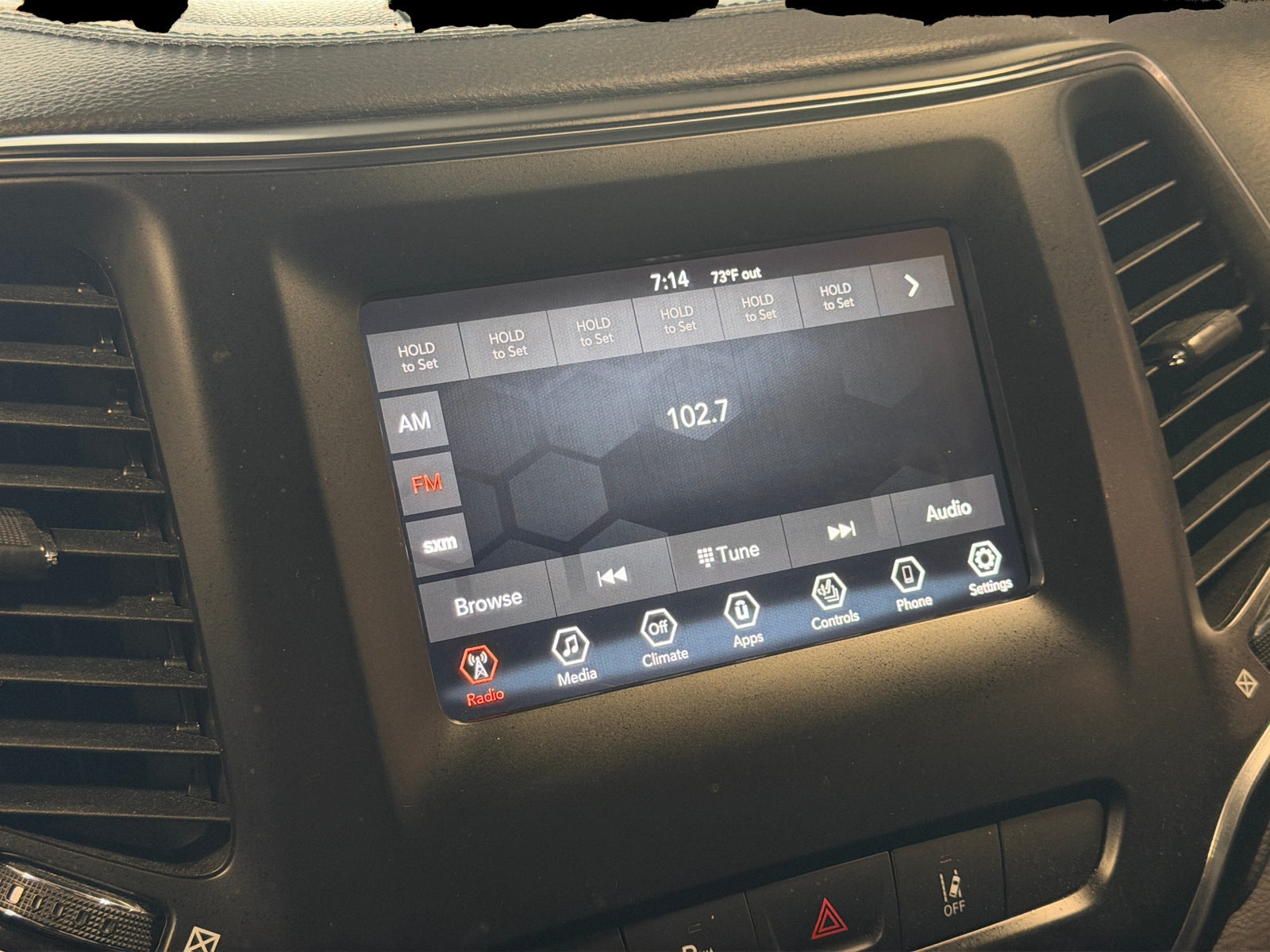 Thumbnail: 2021 Jeep Cherokee - 3