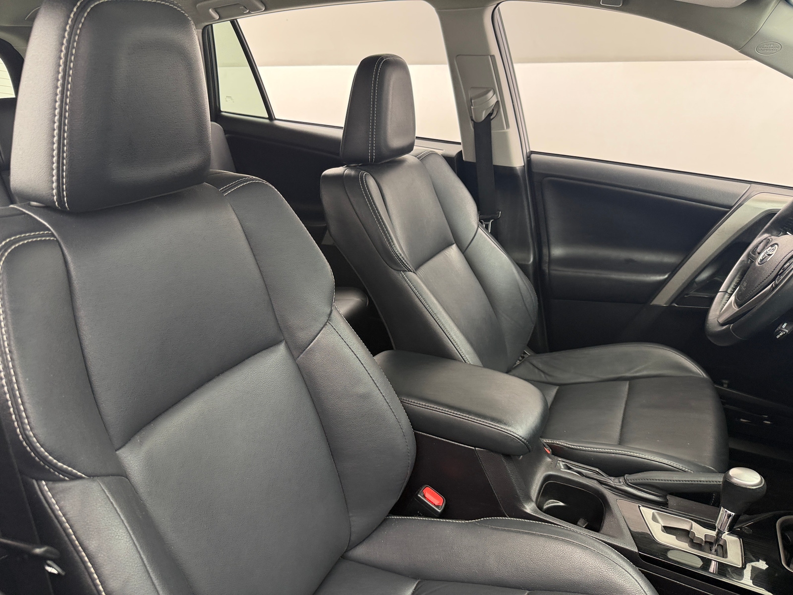 Thumbnail: 2018 Toyota RAV4 - 2