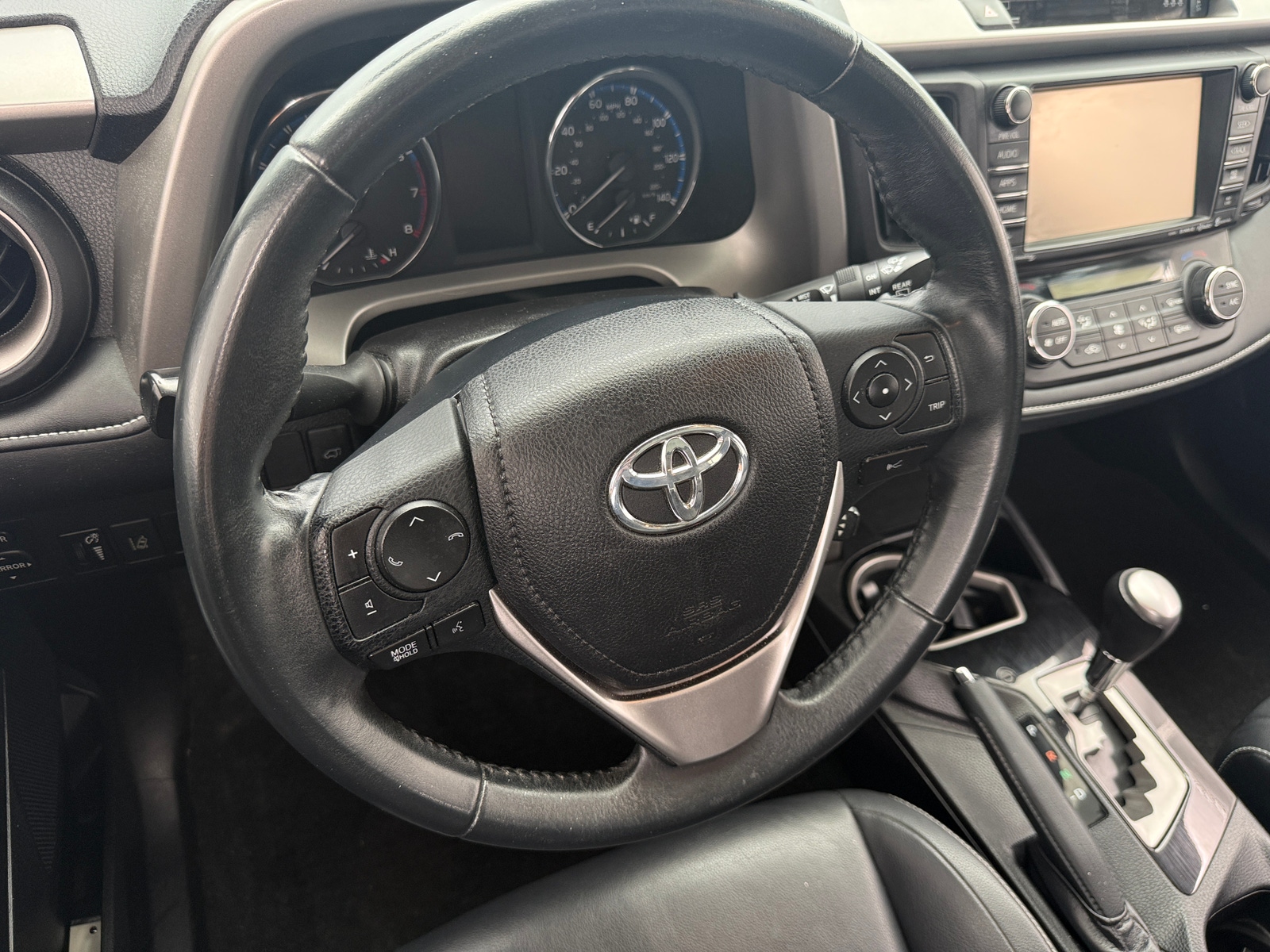 Thumbnail: 2018 Toyota RAV4 - 5