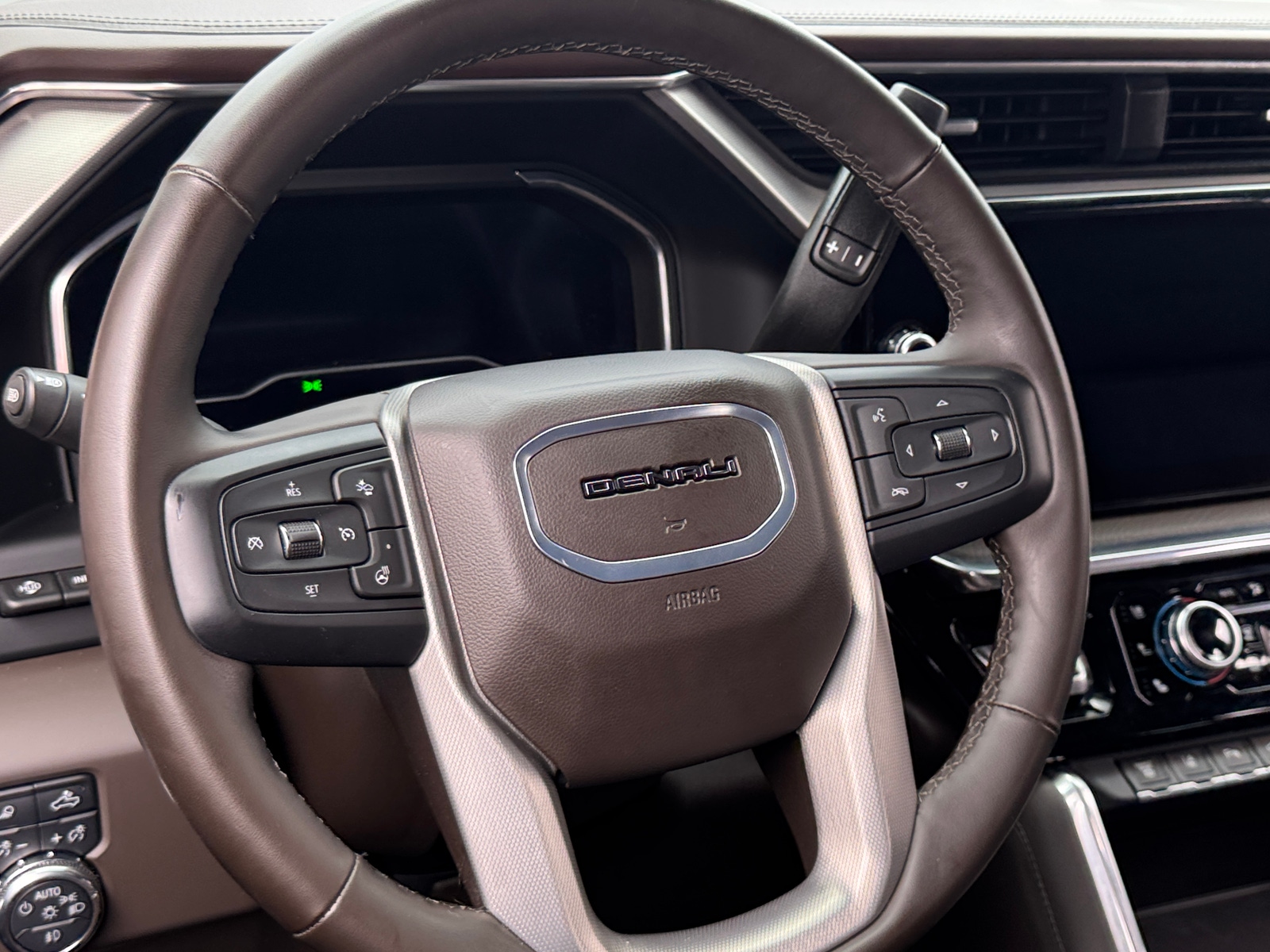Thumbnail: 2024 GMC Sierra 2500 - 4