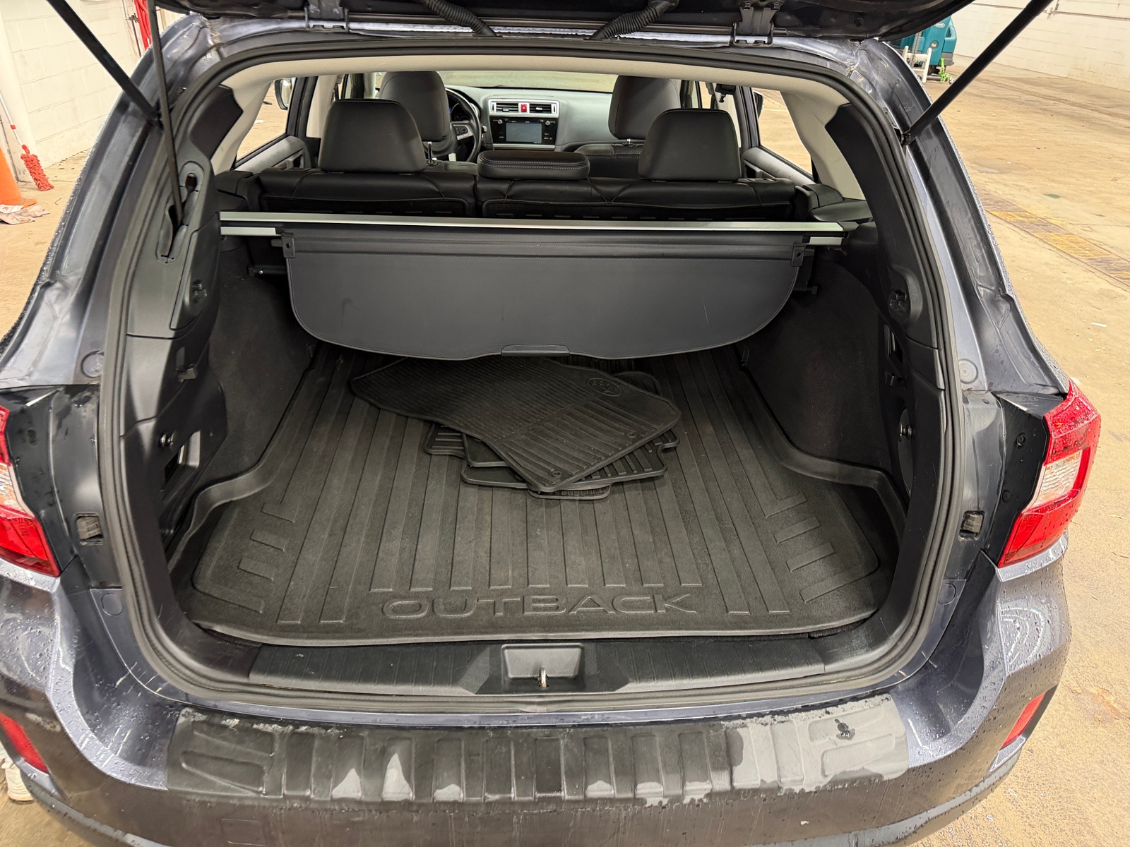 Thumbnail: 2015 Subaru Outback - 6