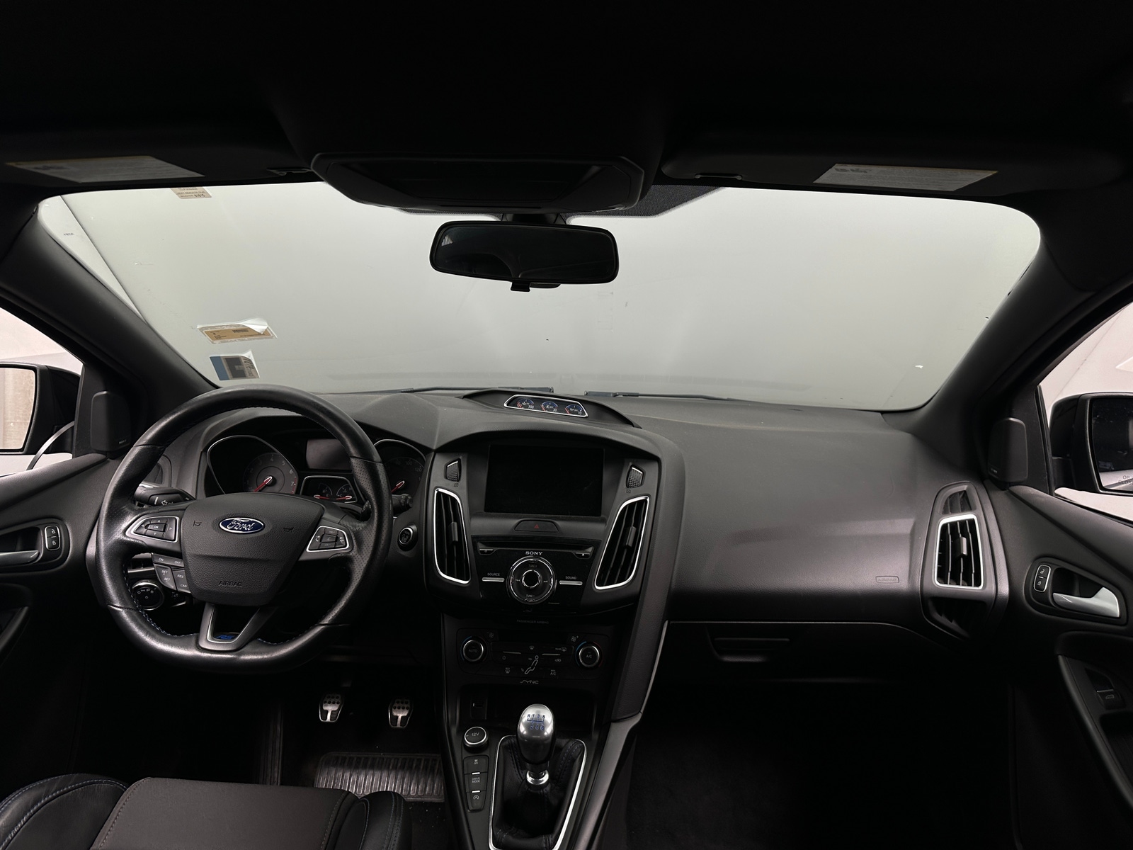 Thumbnail: 2016 Ford Focus - 3