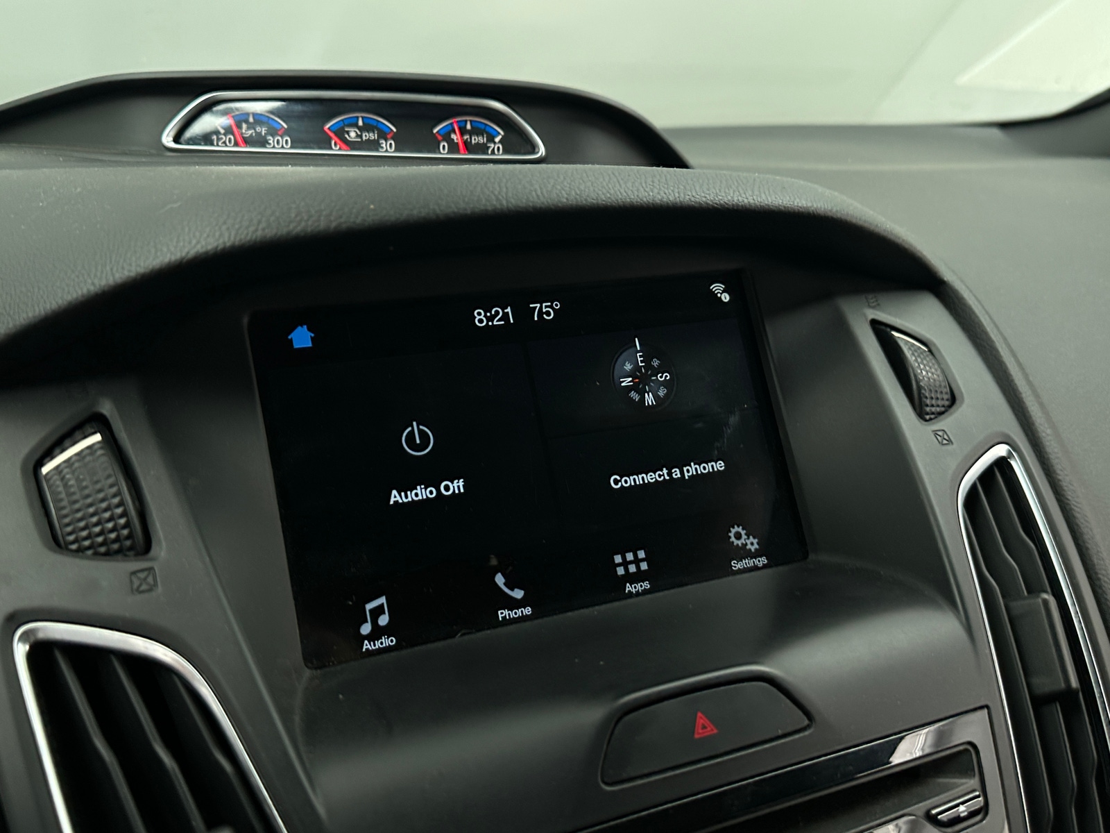 Thumbnail: 2016 Ford Focus - 4