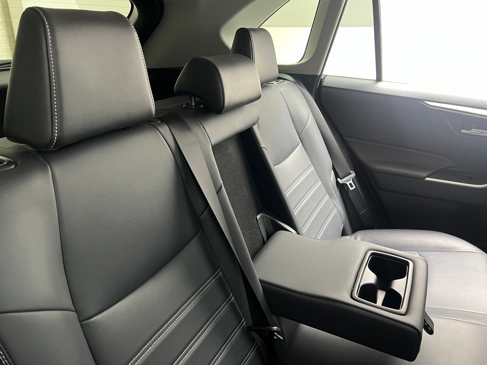 Thumbnail: 2020 Toyota RAV4 - 5