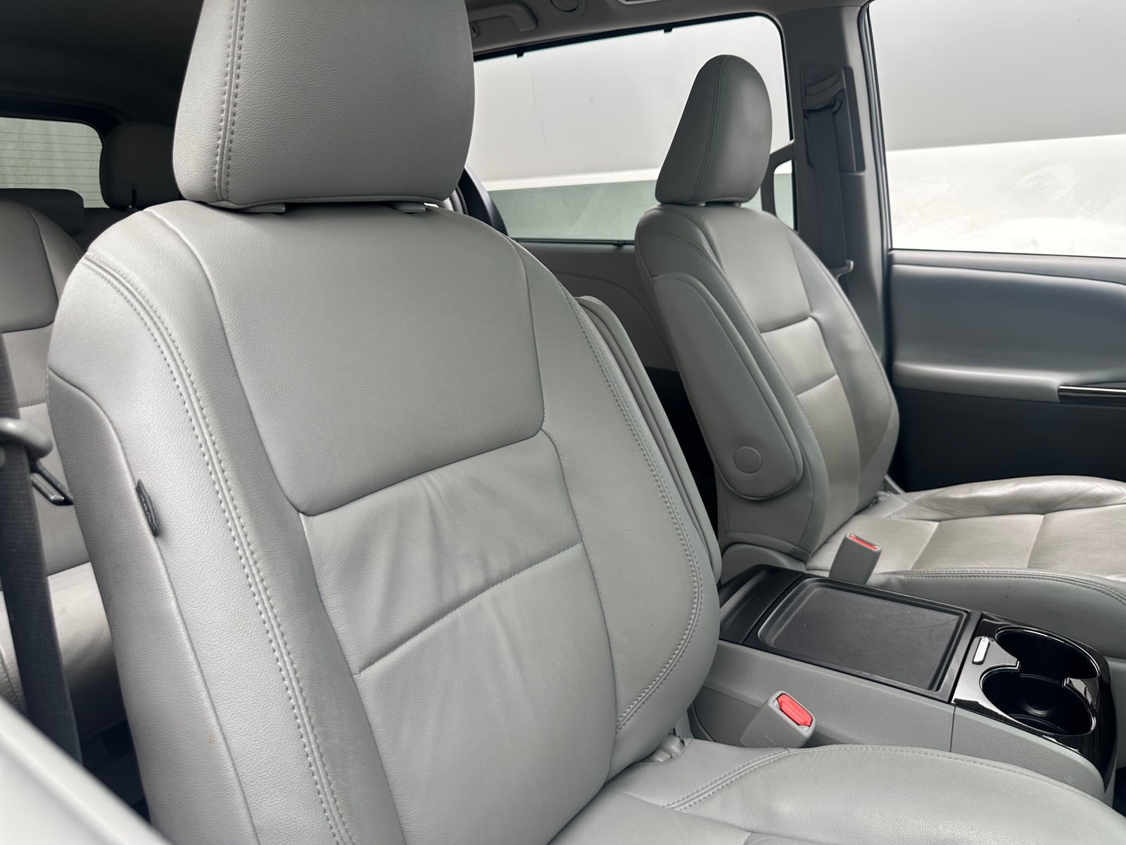 Thumbnail: 2019 Toyota Sienna - 2