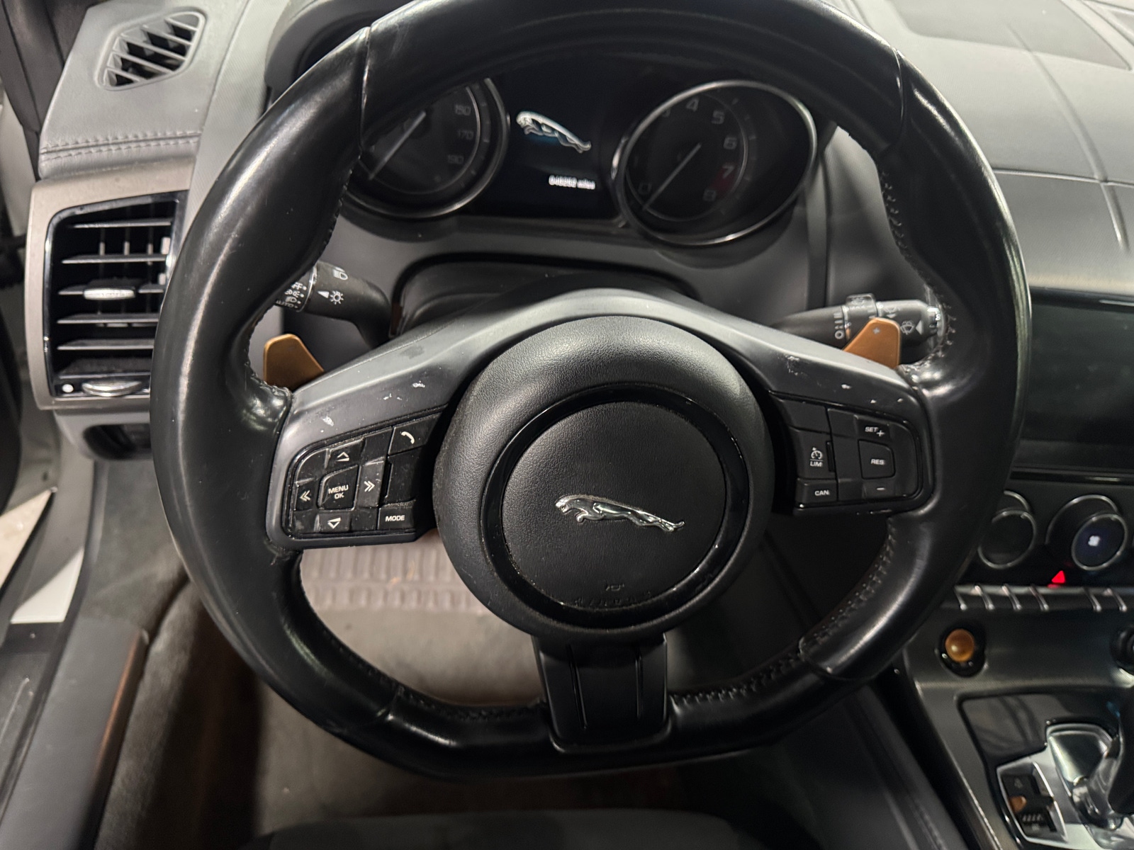 Thumbnail: 2015 Jaguar F-Type - 4