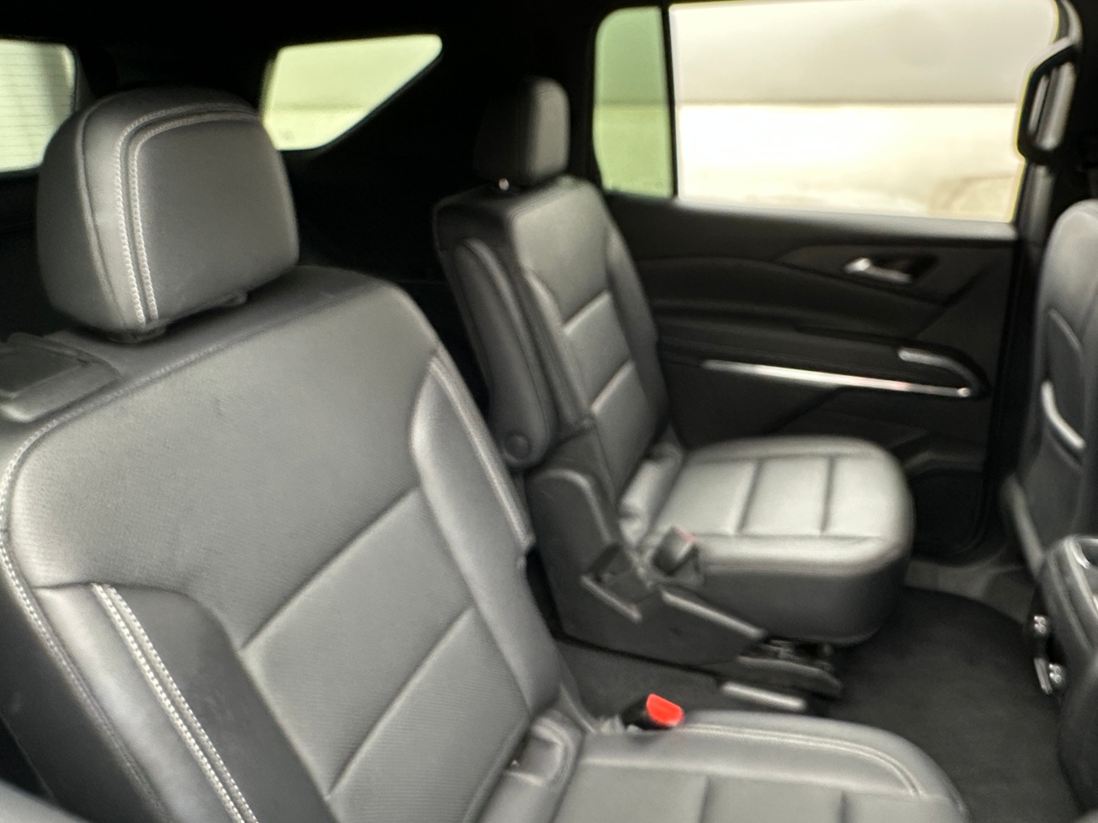 Thumbnail: 2025 Chevrolet Traverse - 5