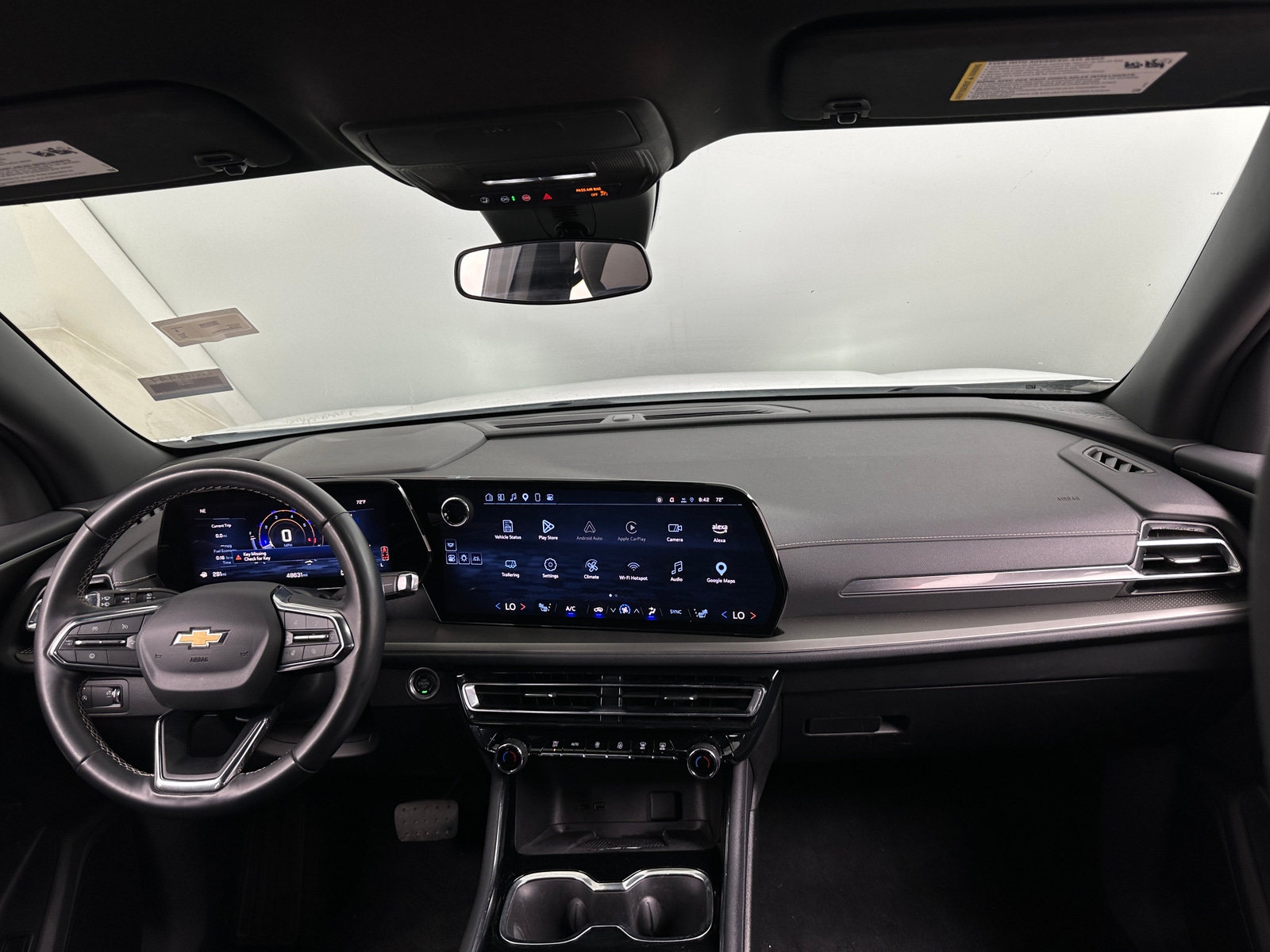 Thumbnail: 2025 Chevrolet Traverse - 2