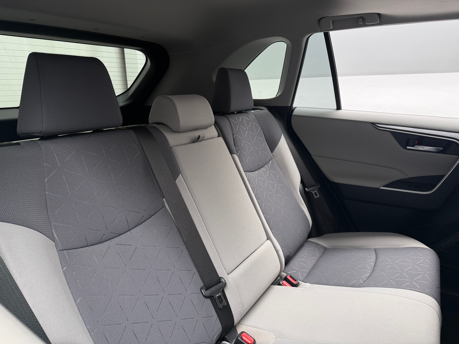 Thumbnail: 2019 Toyota RAV4 - 6