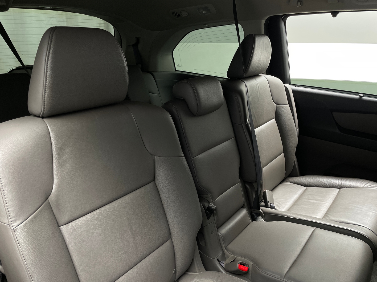 Thumbnail: 2012 Honda Odyssey - 5