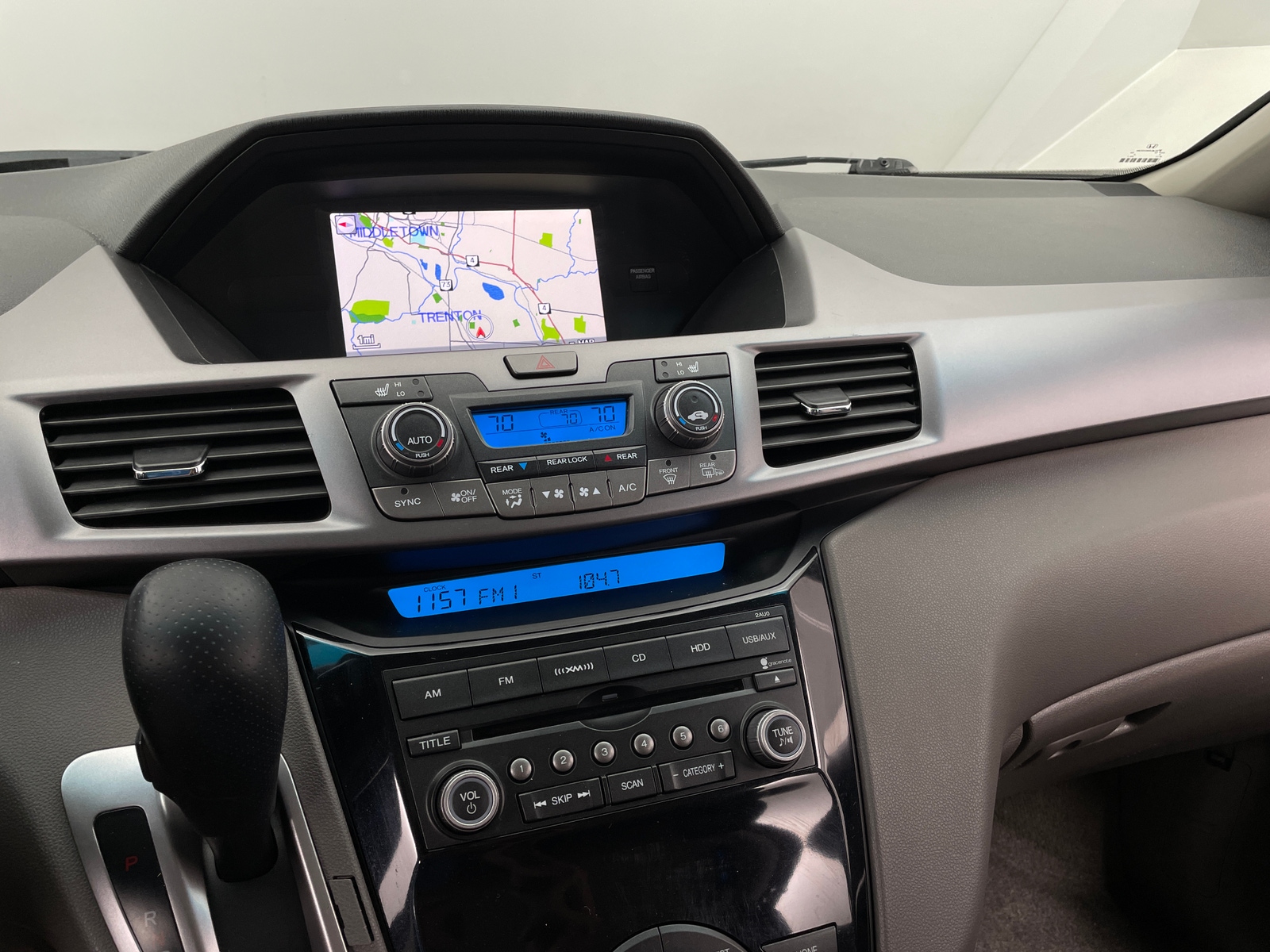 Thumbnail: 2012 Honda Odyssey - 3