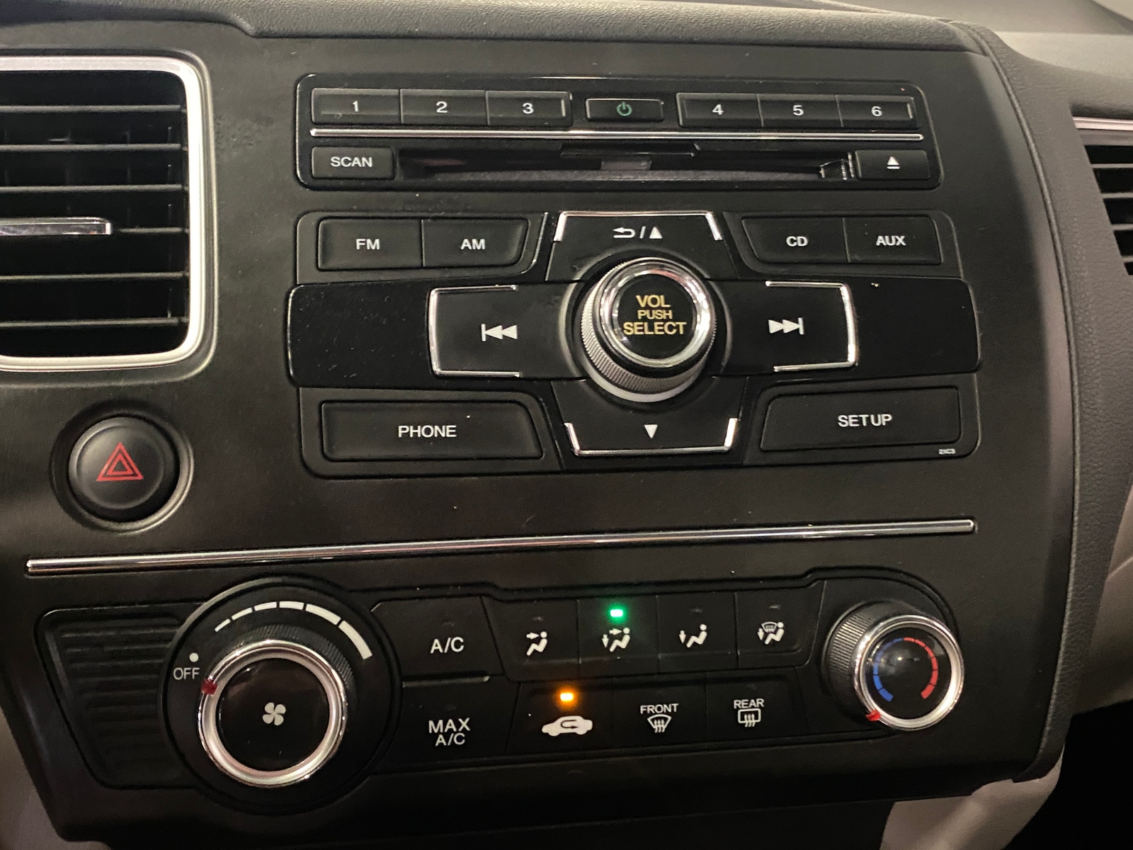 Thumbnail: 2015 Honda Civic - 4