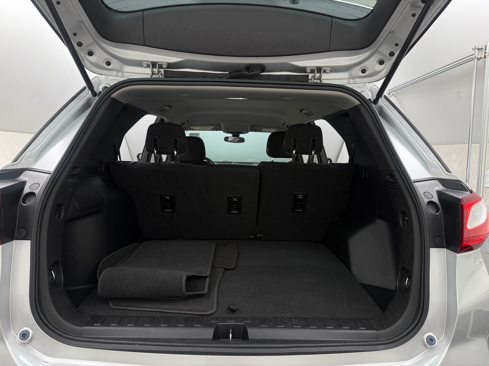 Thumbnail: 2018 Chevrolet Equinox - 7